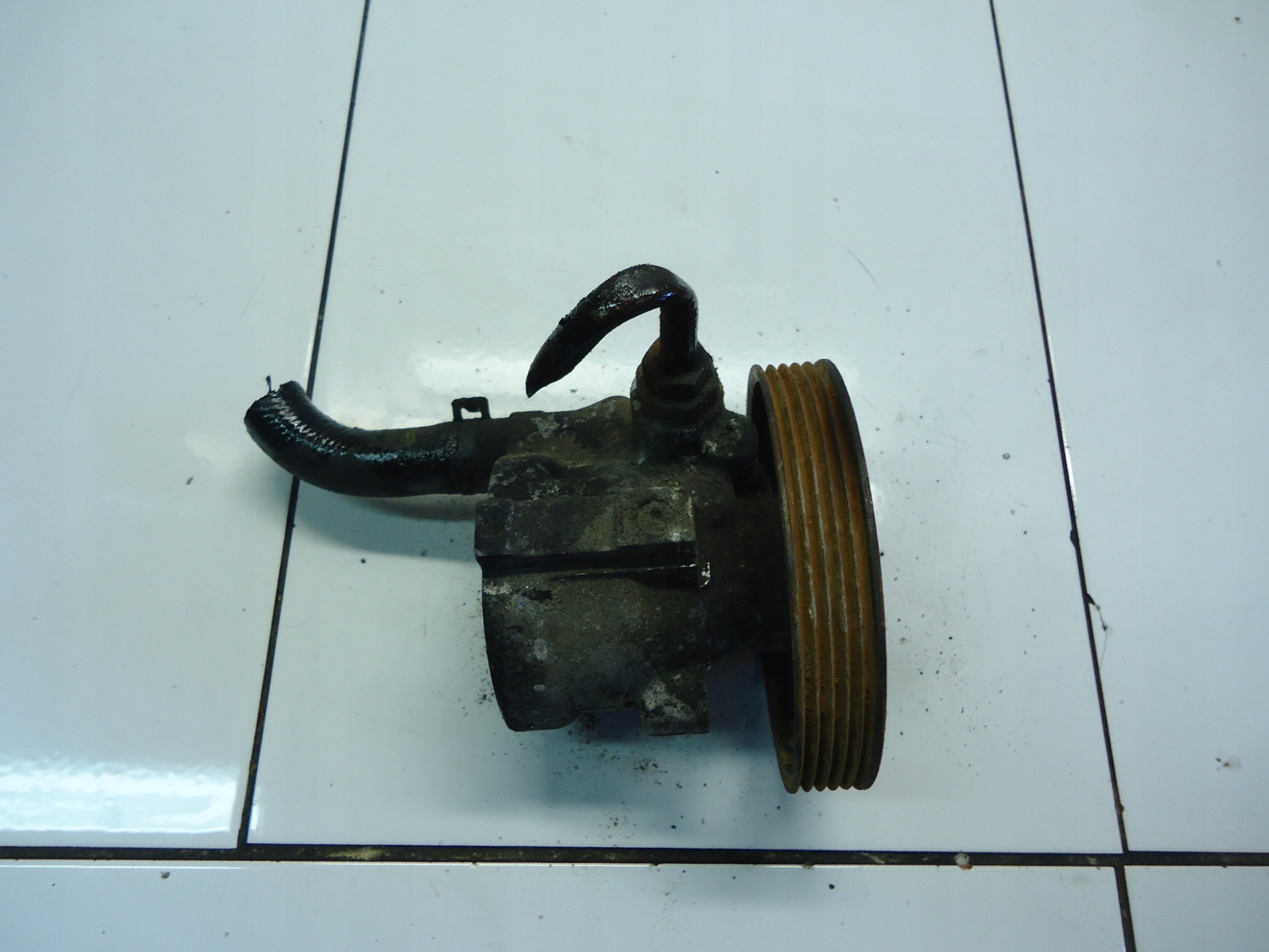 RENAULT LAGUNA II 1.9DCI Pompa servosterzo 820024738 26081335