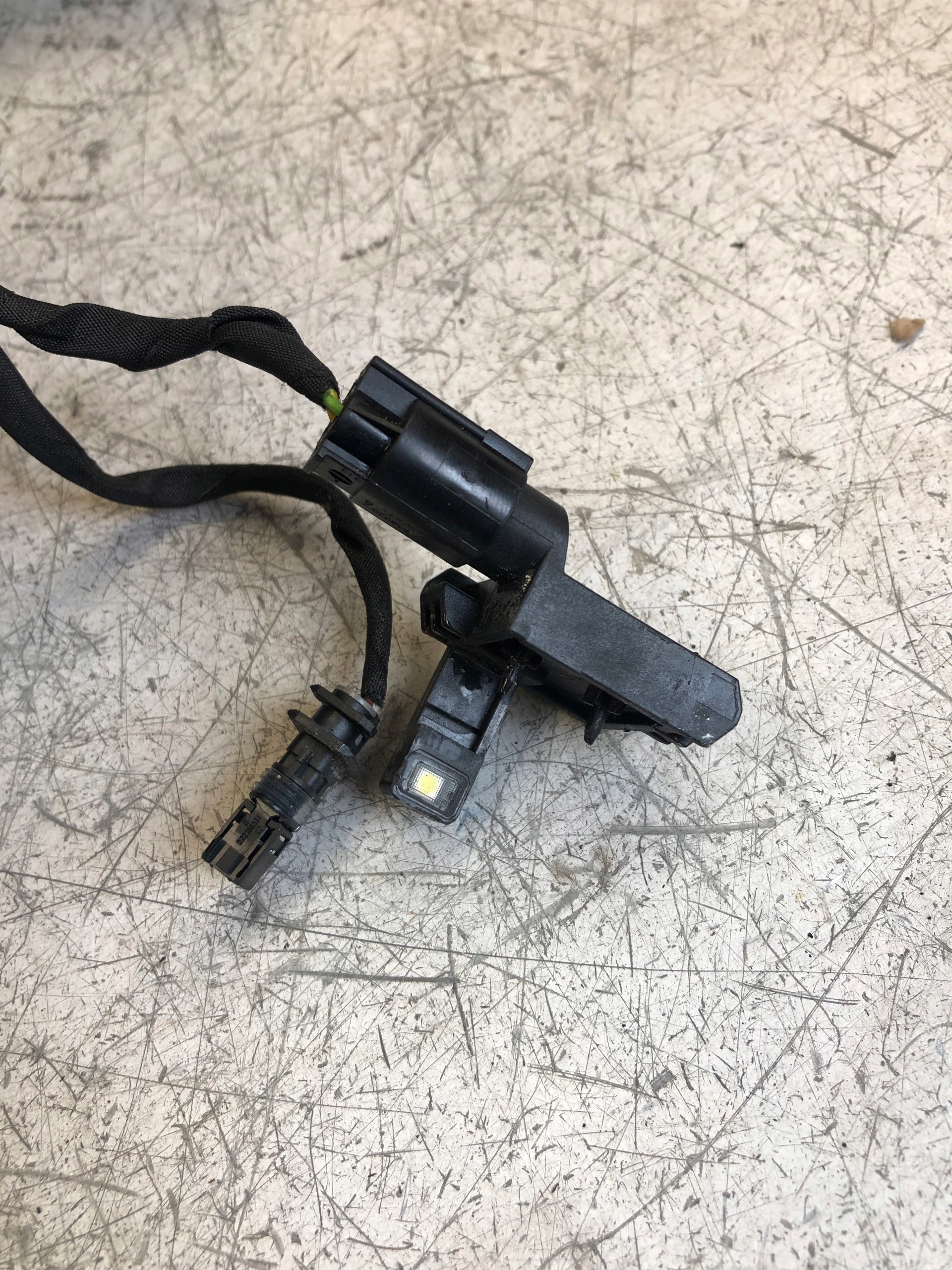 MERCEDES E W238 COUPE lock door right front