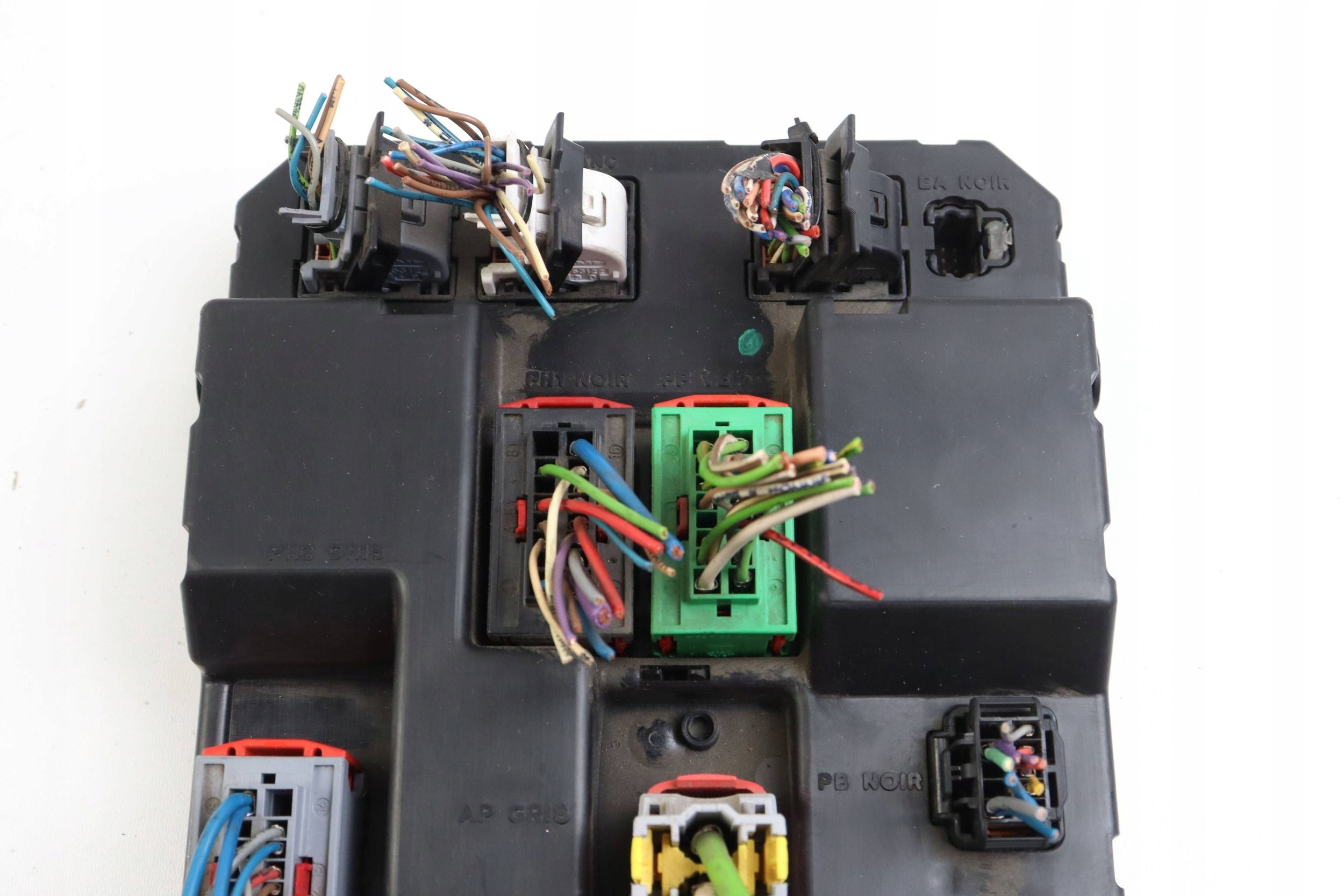 CITROEN PEUGEOT module compartment BSI 9650218080 9650217380