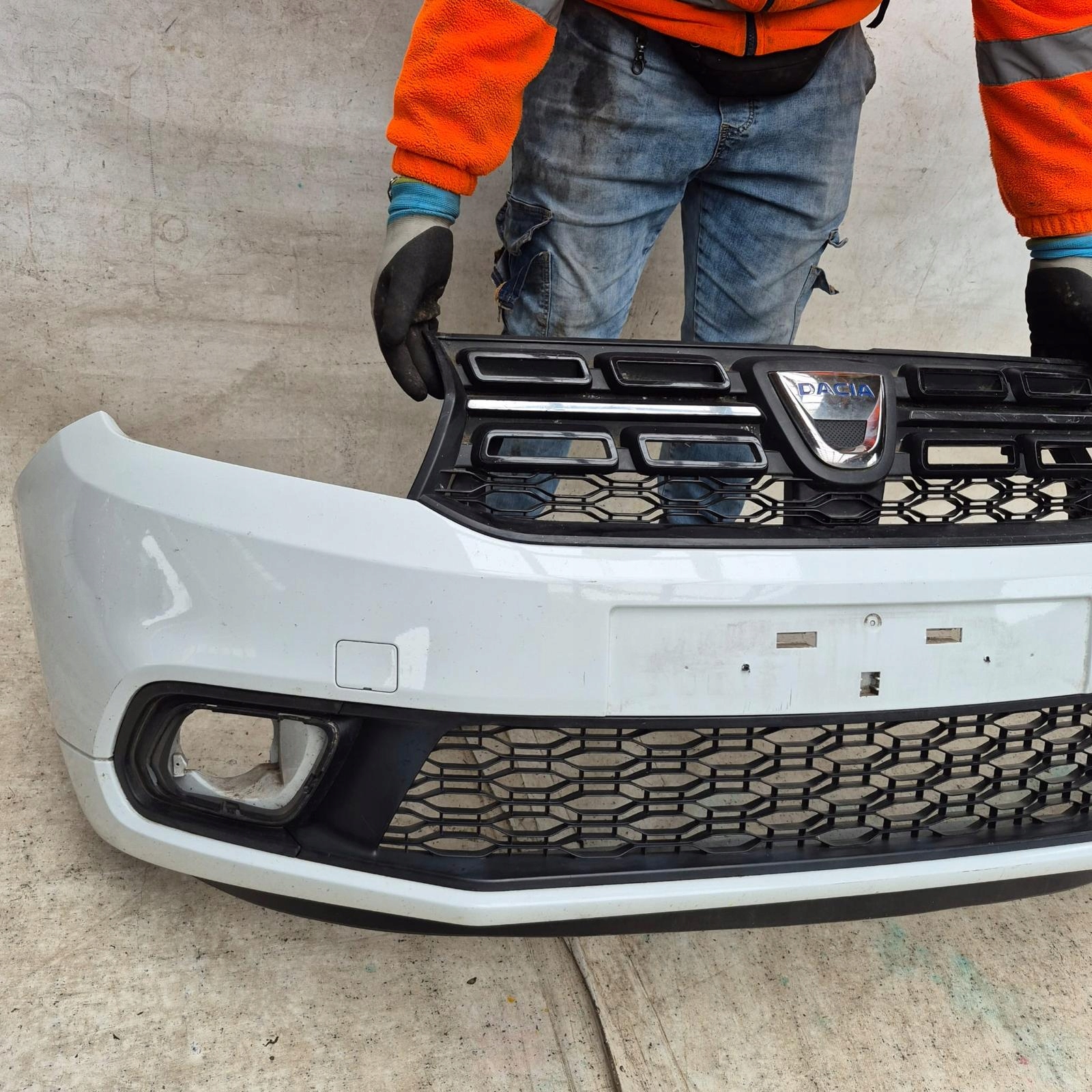 DACIA SANDERO II 2 LIFT 16- bumper front front 620226530R