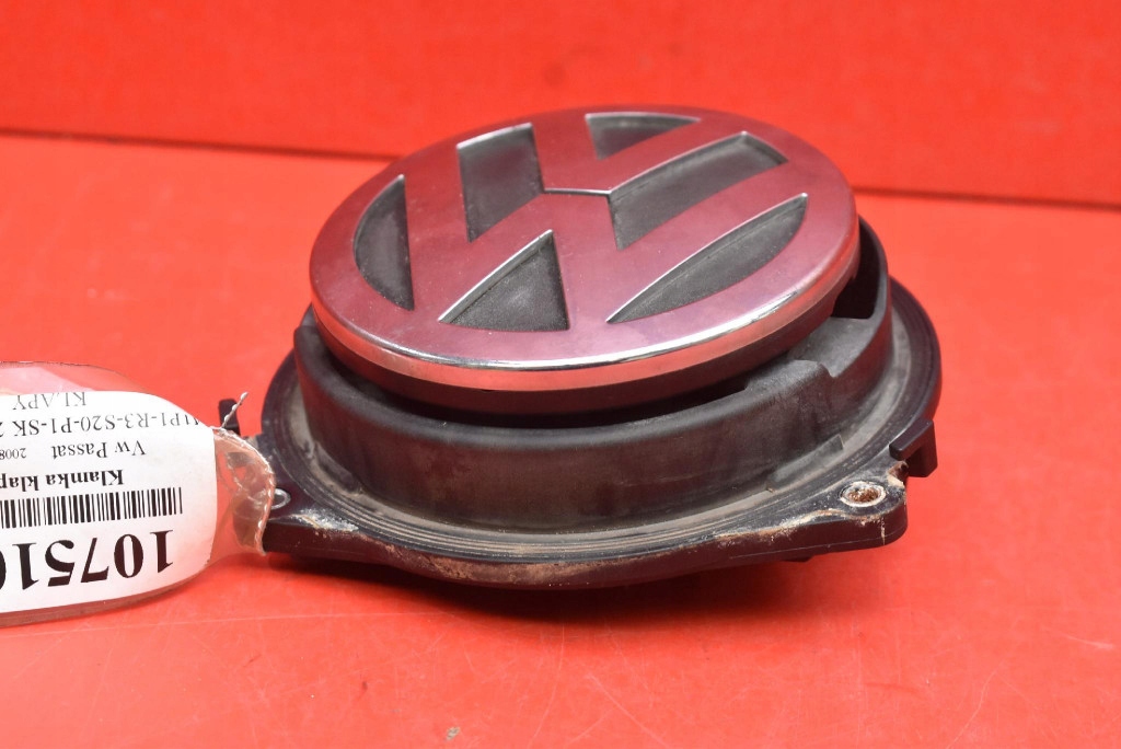 handle bonnet rear part boot EMBLEMAT 3C5827469 VW PASSAT CC 08-12