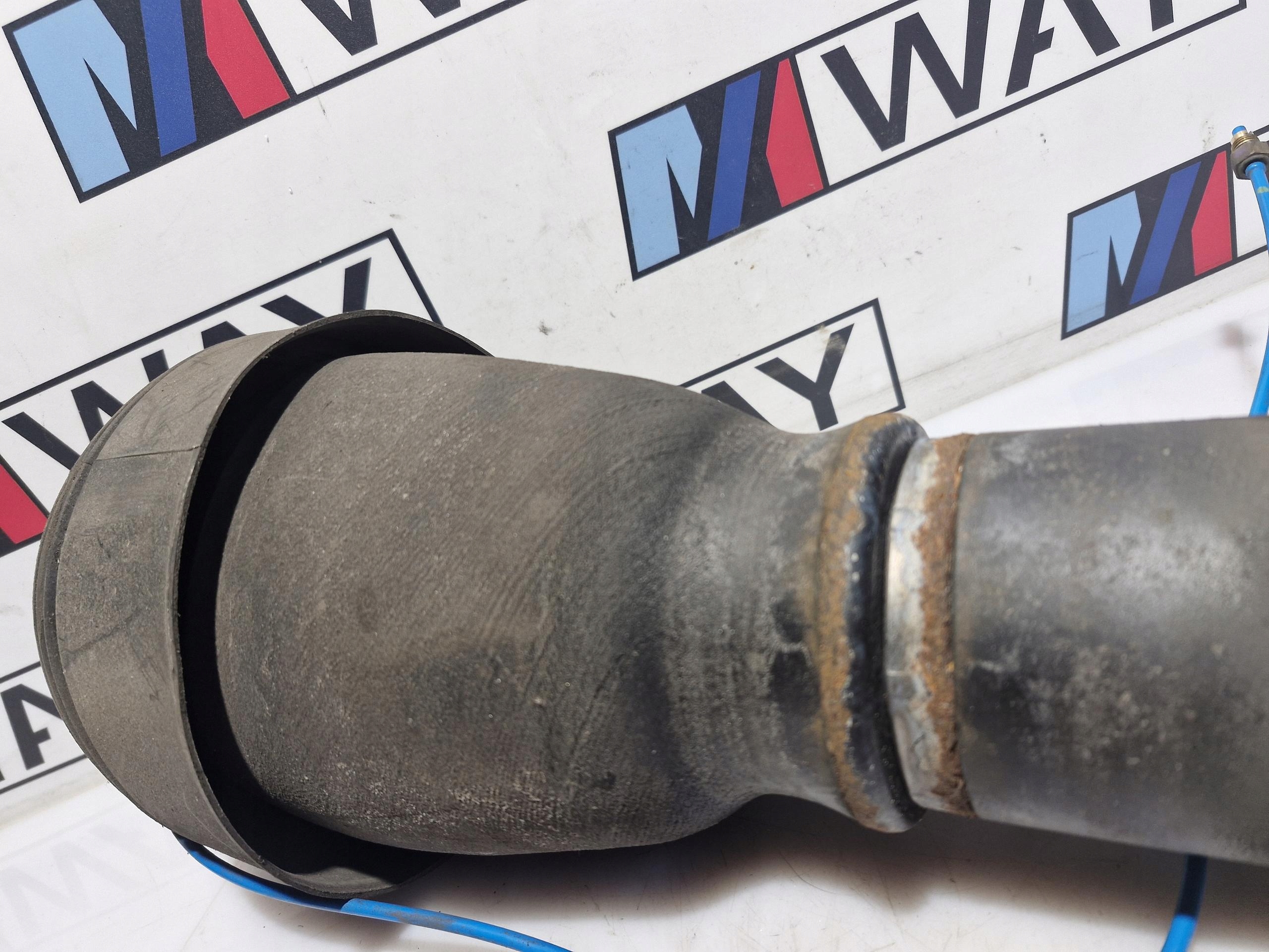 6766667 BMW E61 silent block right rear part