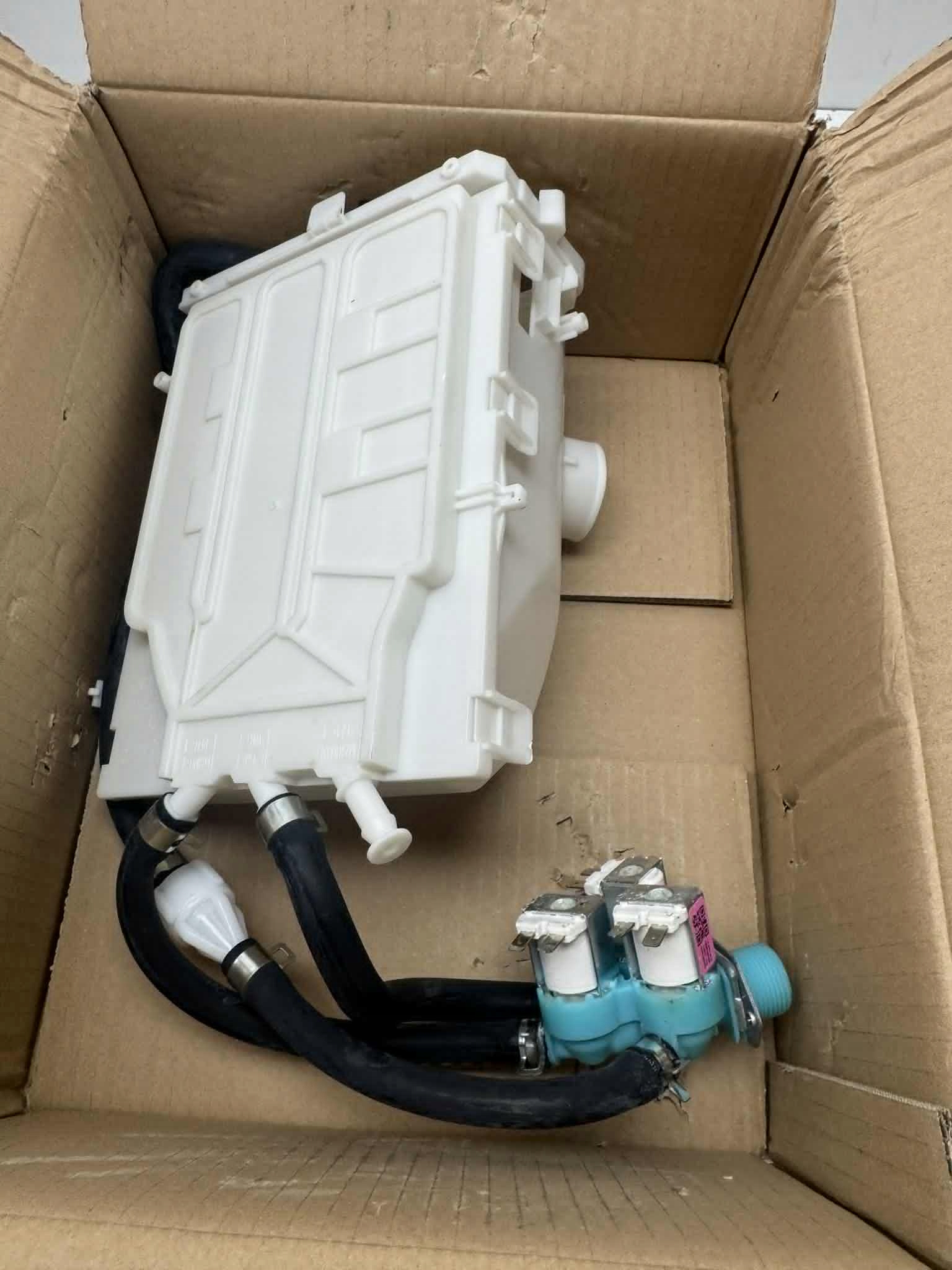 Samsung DC97-22247J tłumik/obudowa dozownika (szuflady na proszek)