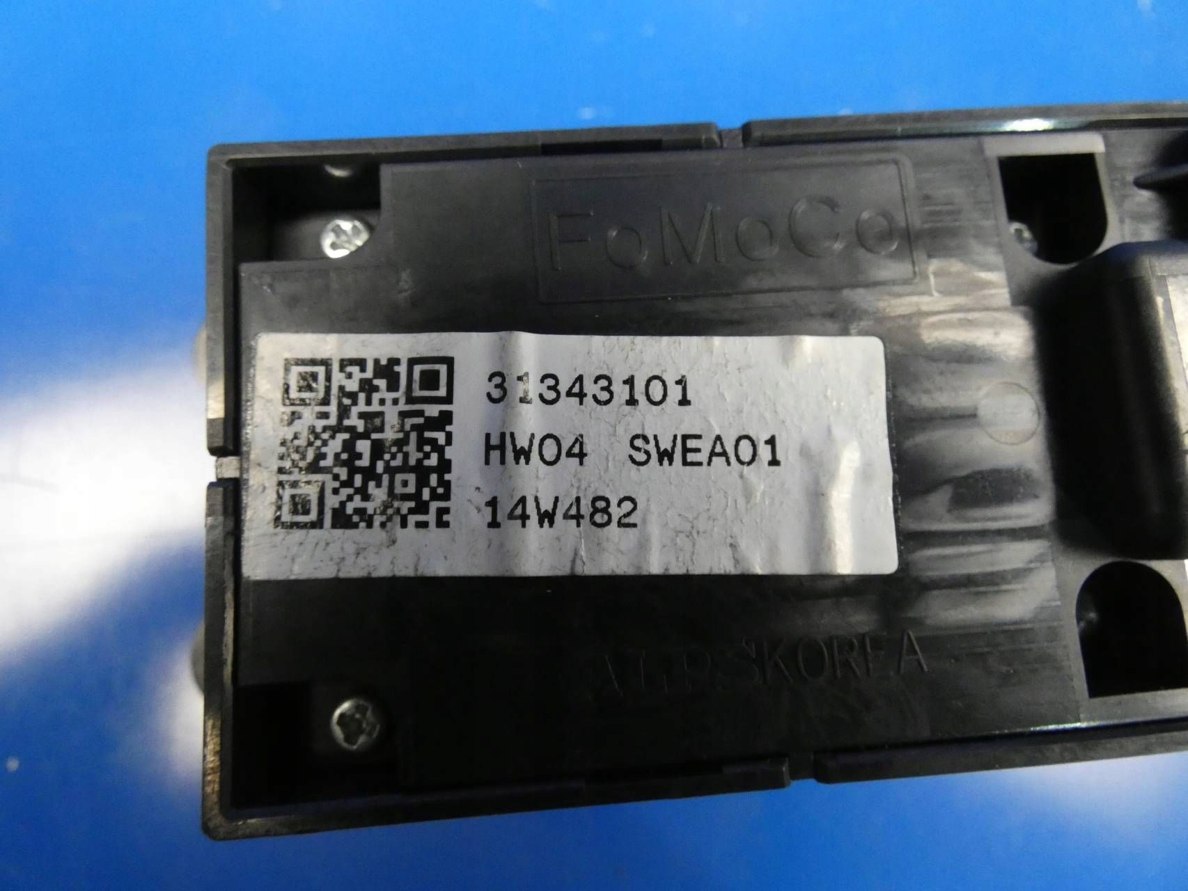 VOLVO V60 and S60 II XC60 window control switch left front