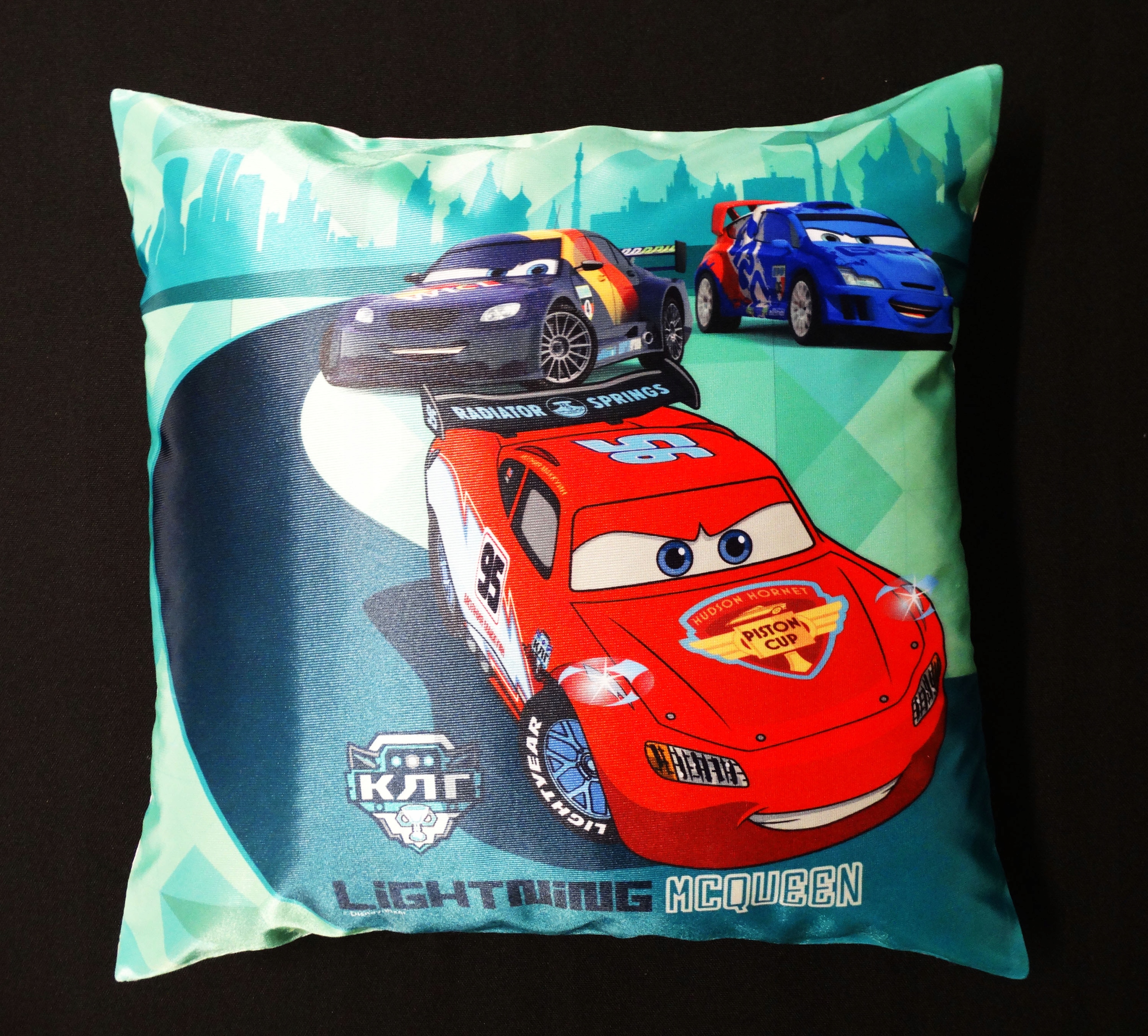 MG POSZEWKA na poduszkę AUTA CARS 7 mięta 40x40 Kod producenta POL
