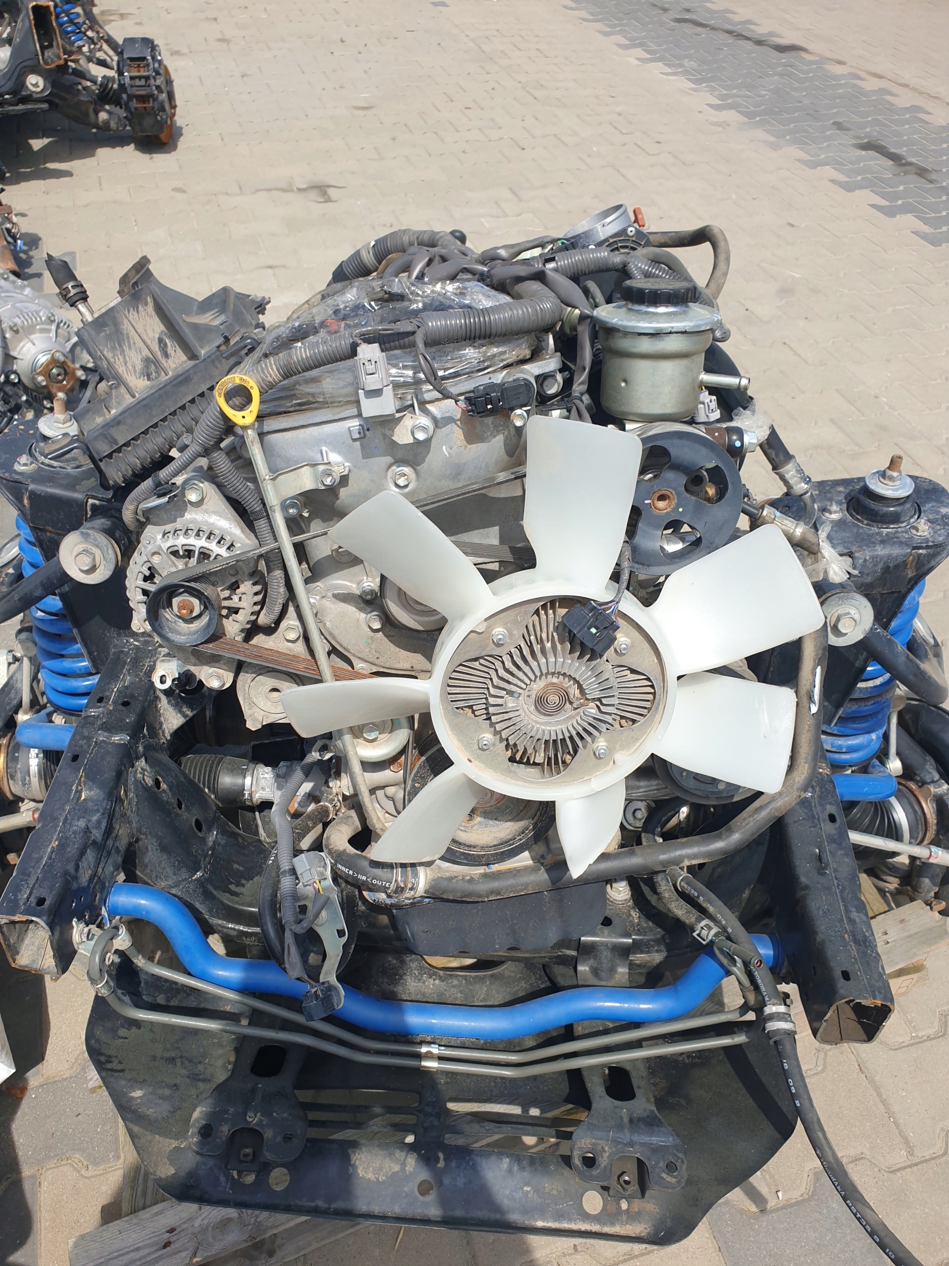 ДВИГАТЕЛЬ ДВИГАТЕЛЬtr ФЕ 2.7 TOYOTA HILUX