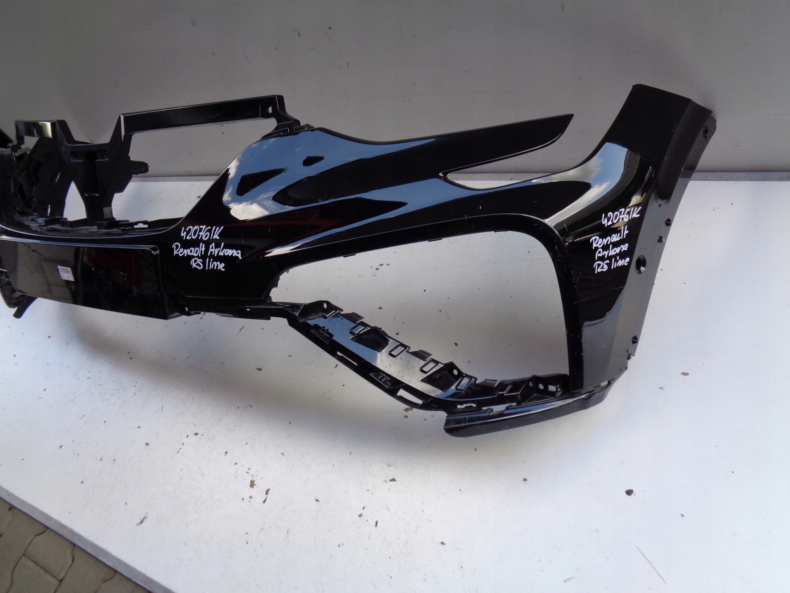 front bumper RENAULT ARKANA RS LINE 21- NR 42076