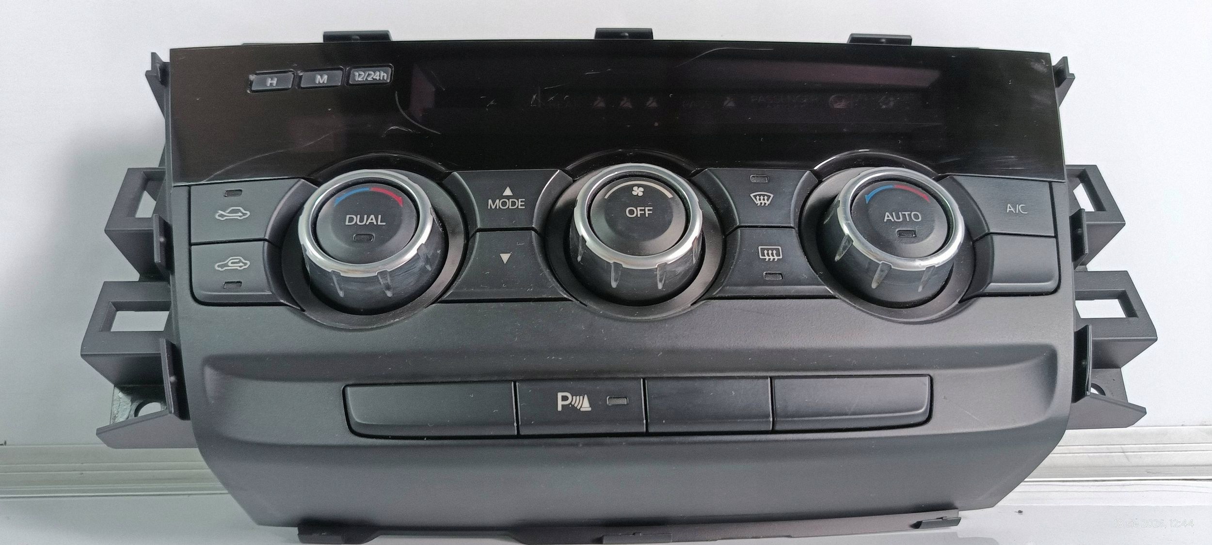 control panel NAWIEWEM air conditioning devices REGULACJA MAZDA 6 GH 2013R