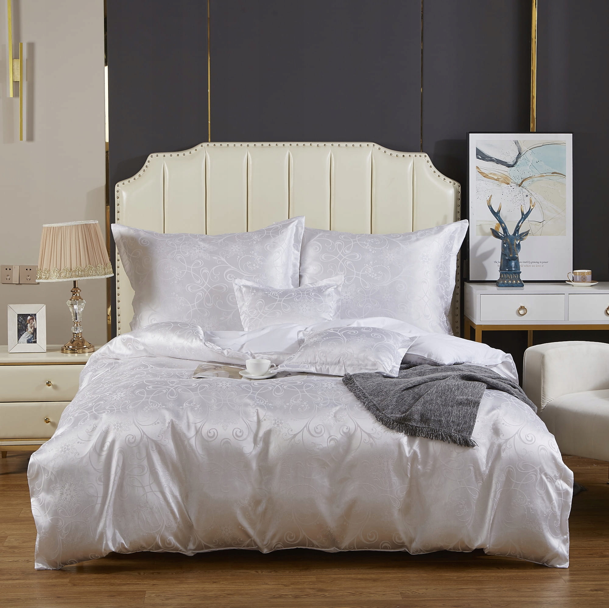 Posteľná Bielizeň atlasová vyšívaná 160x200 exkluzívna biela zavinovačka AT001