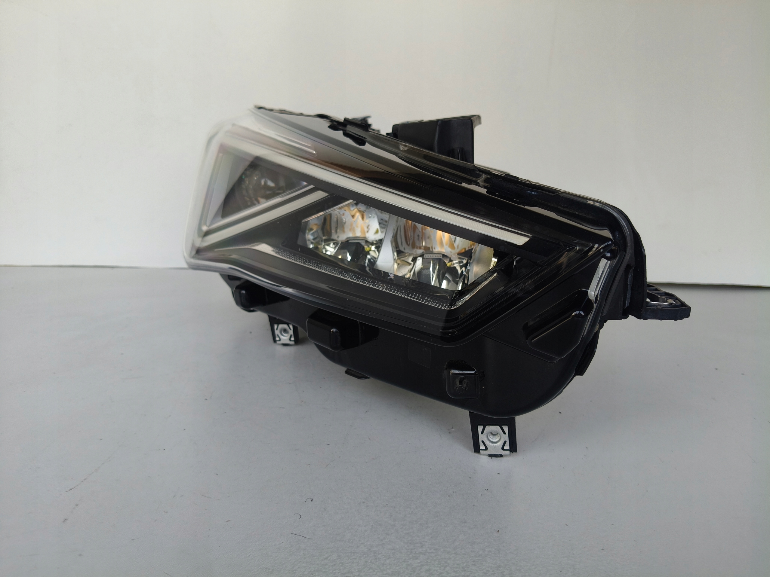 light right REFLEKTOR SEAT CUPRA FORMENTOR 5FF 20- FULL LED