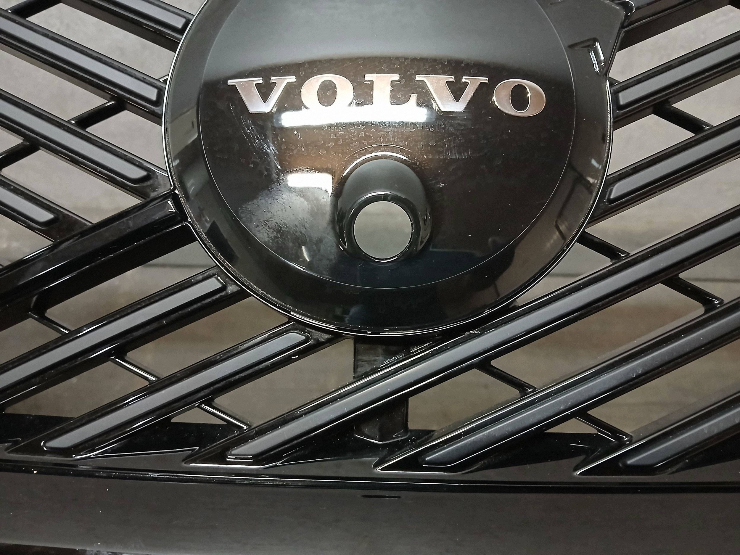 bumper front VOLVO XC60 XC-60 XC 60 II 2 LIFT R-design