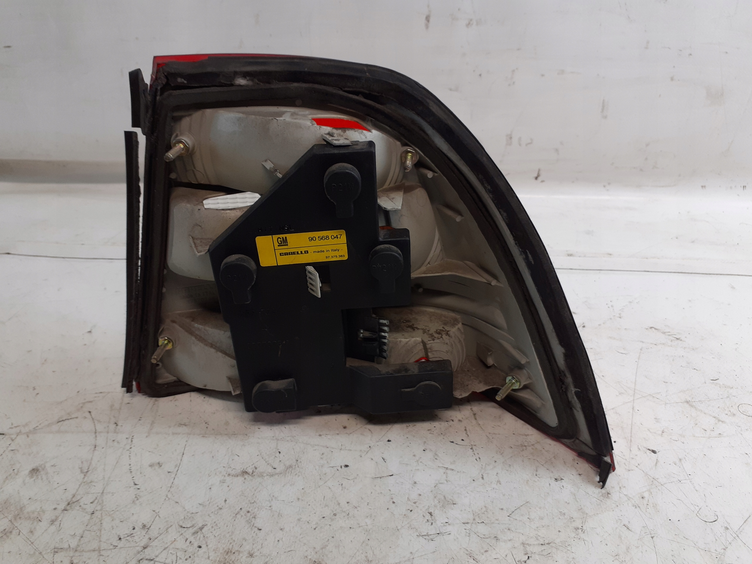 OPEL VECTRA B sedan 96-99 ROK left light rear part