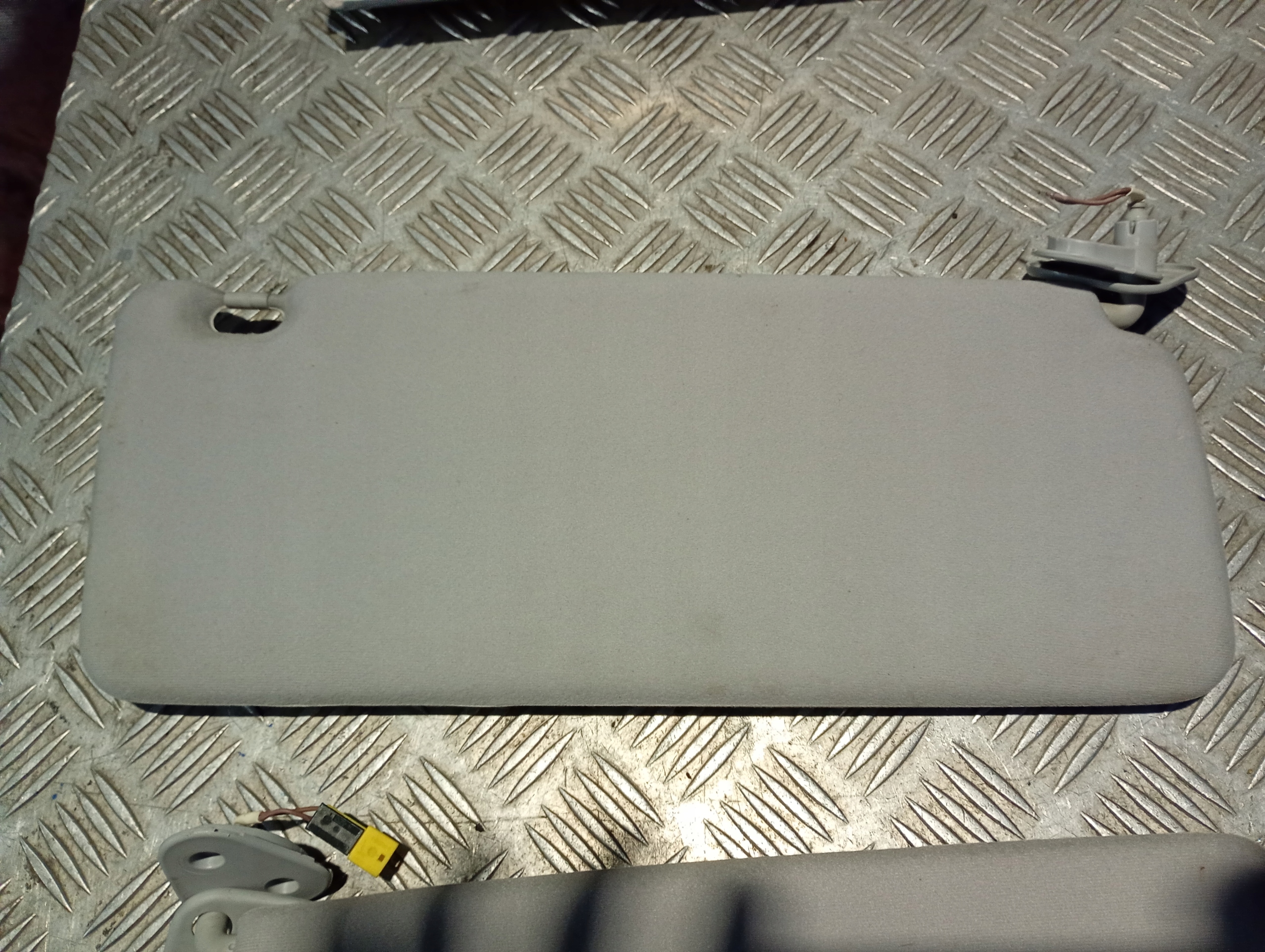 BMW E38 visors, visors PRZECIWSLONECZNA or left right