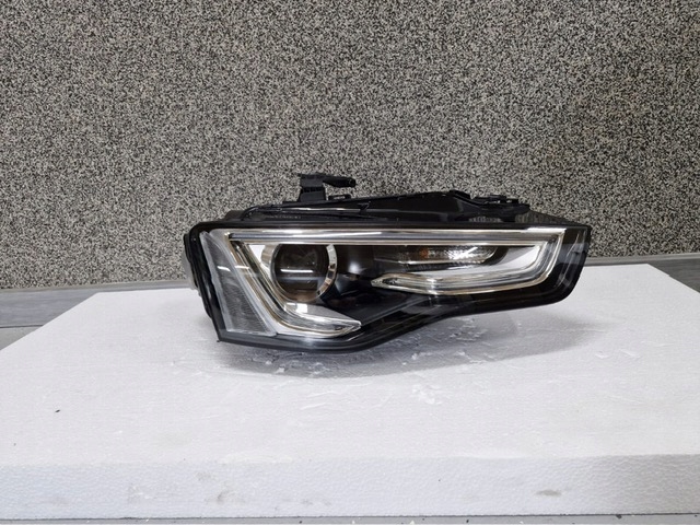 Licht rechts Audi A5 8T LIFT Bi Xenon Led