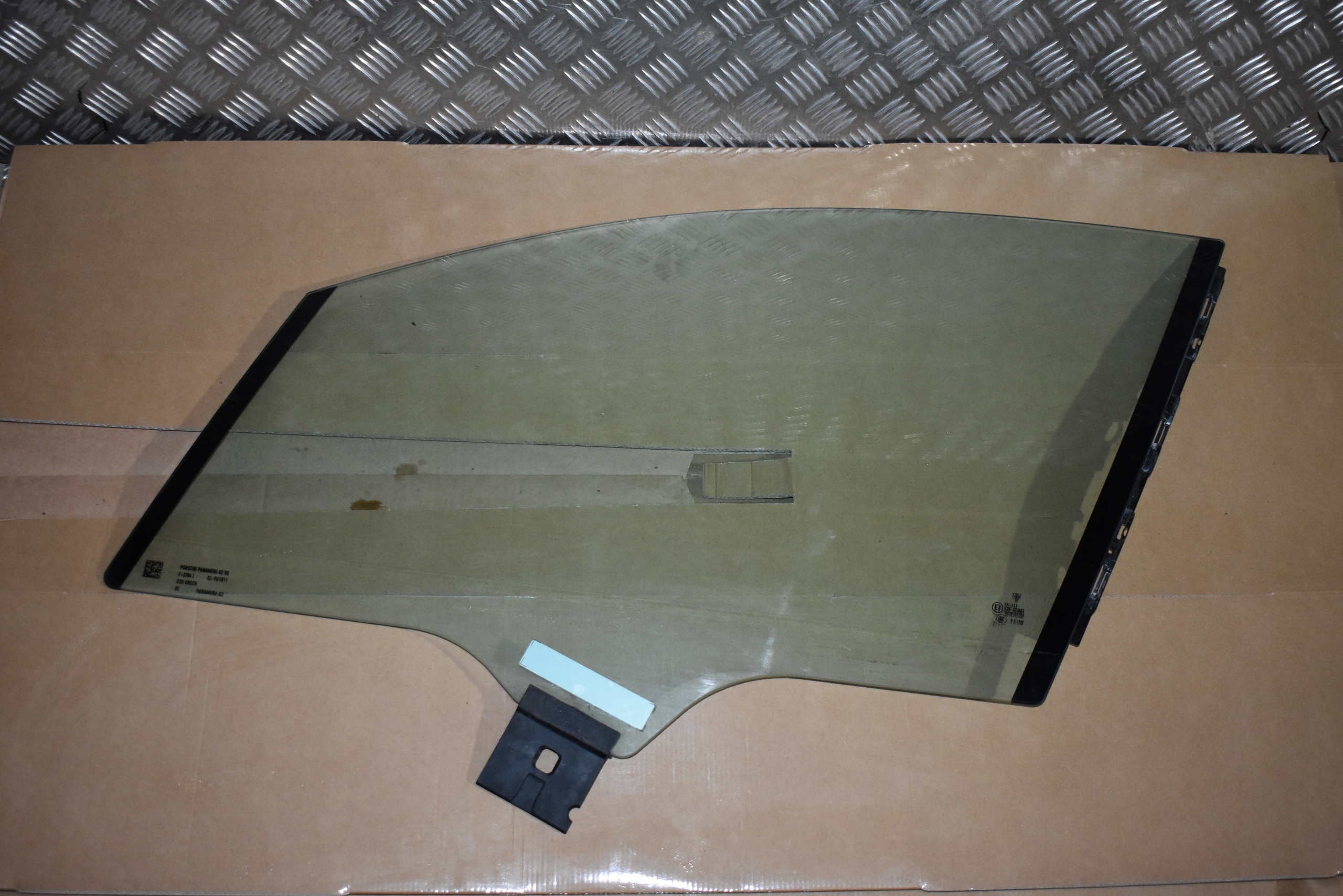 IDEALNA SZYBA DRZWI PRZÓD PRZEDNIA LEWA PORSCHE PANAMERA 971 AS2 17R. 1