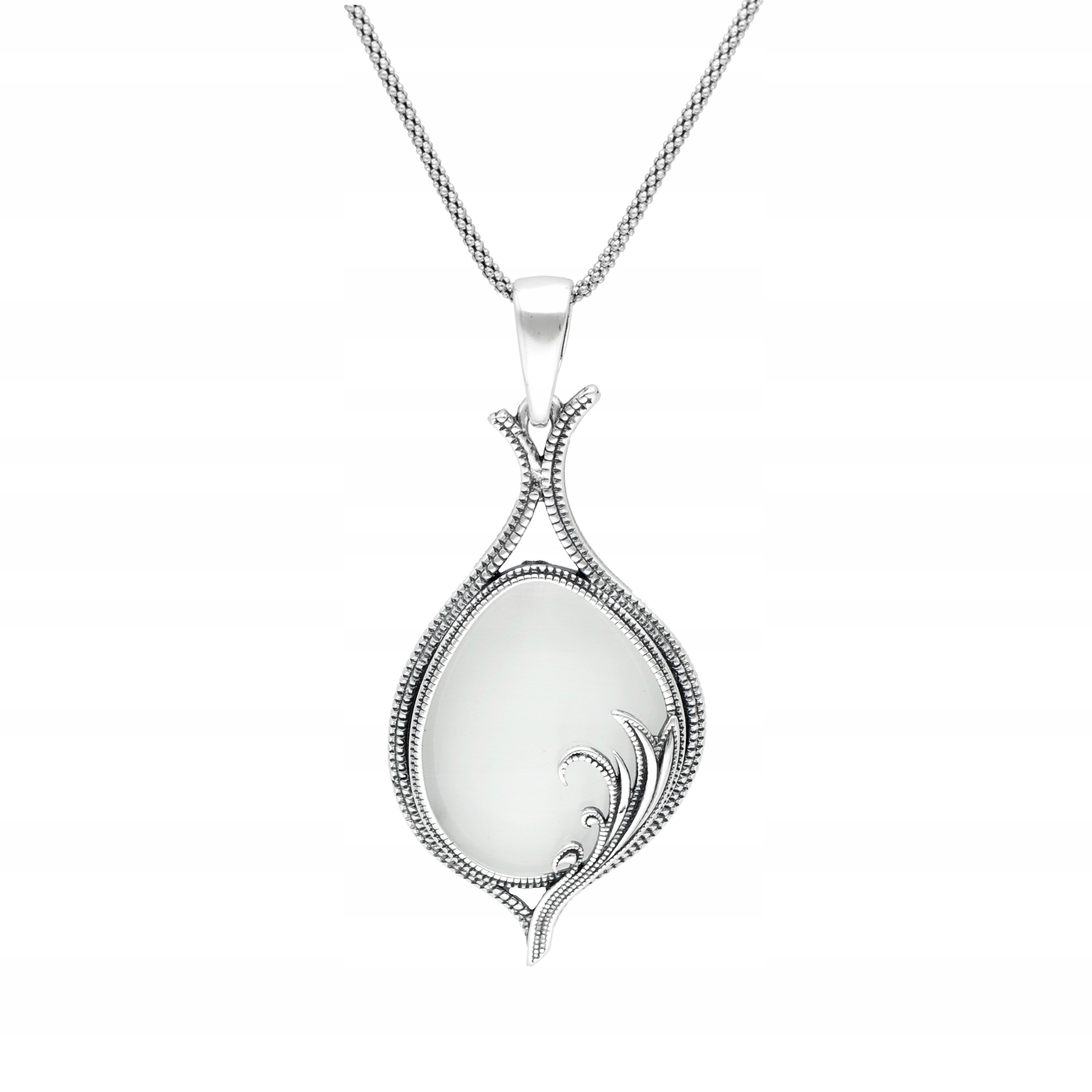 Stříbrný přívěsek s reliéfem elegantní dámské šperky stříbro 925