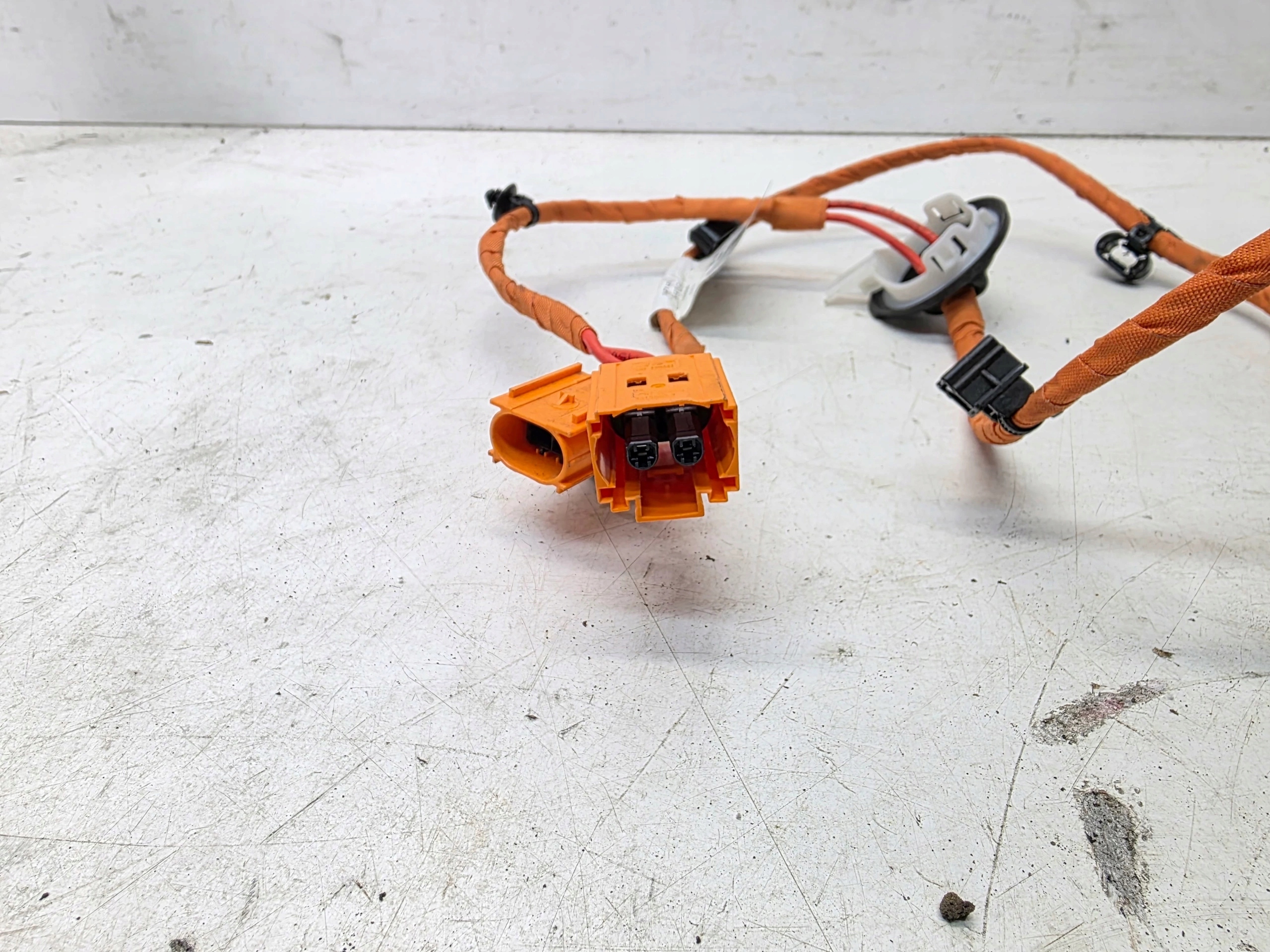 prijenos WYSOKOWOLTOWY OGRZEWANIA AUDI Q4 E-TRON 1EA971475F