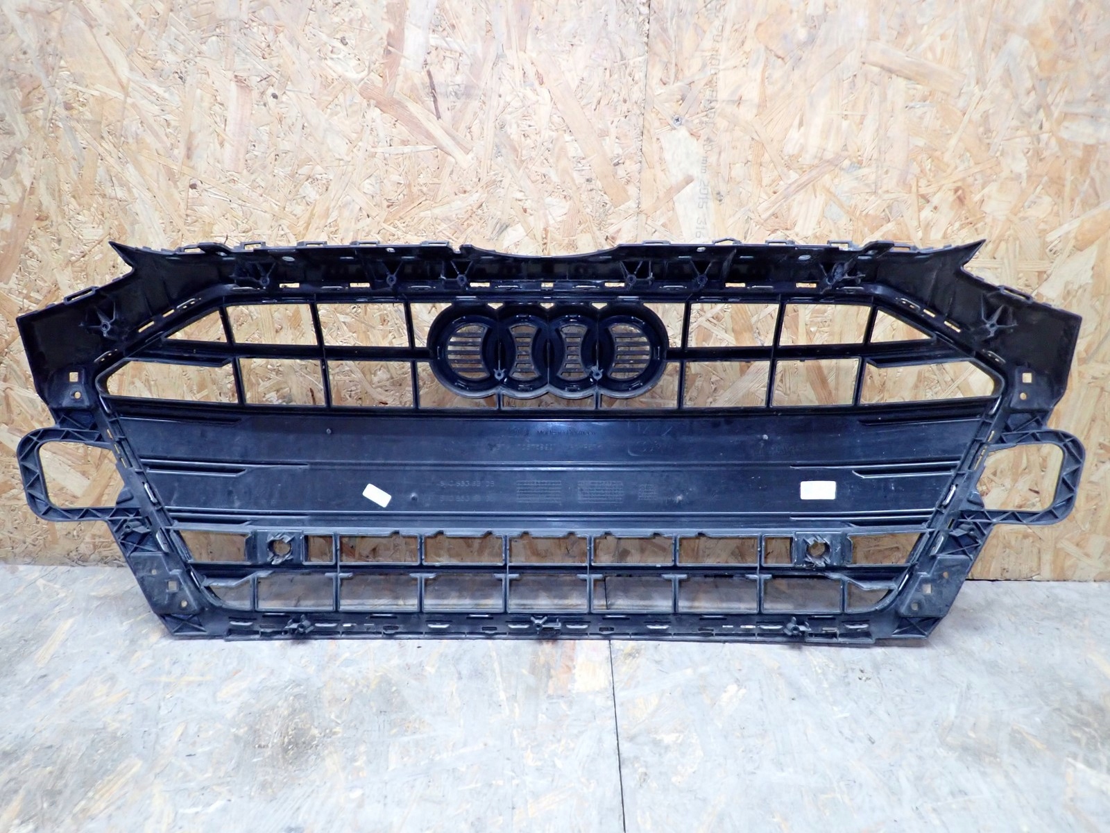 Grill Grill AUDI A4 B9 LIFT 2019- 8W0853651DB