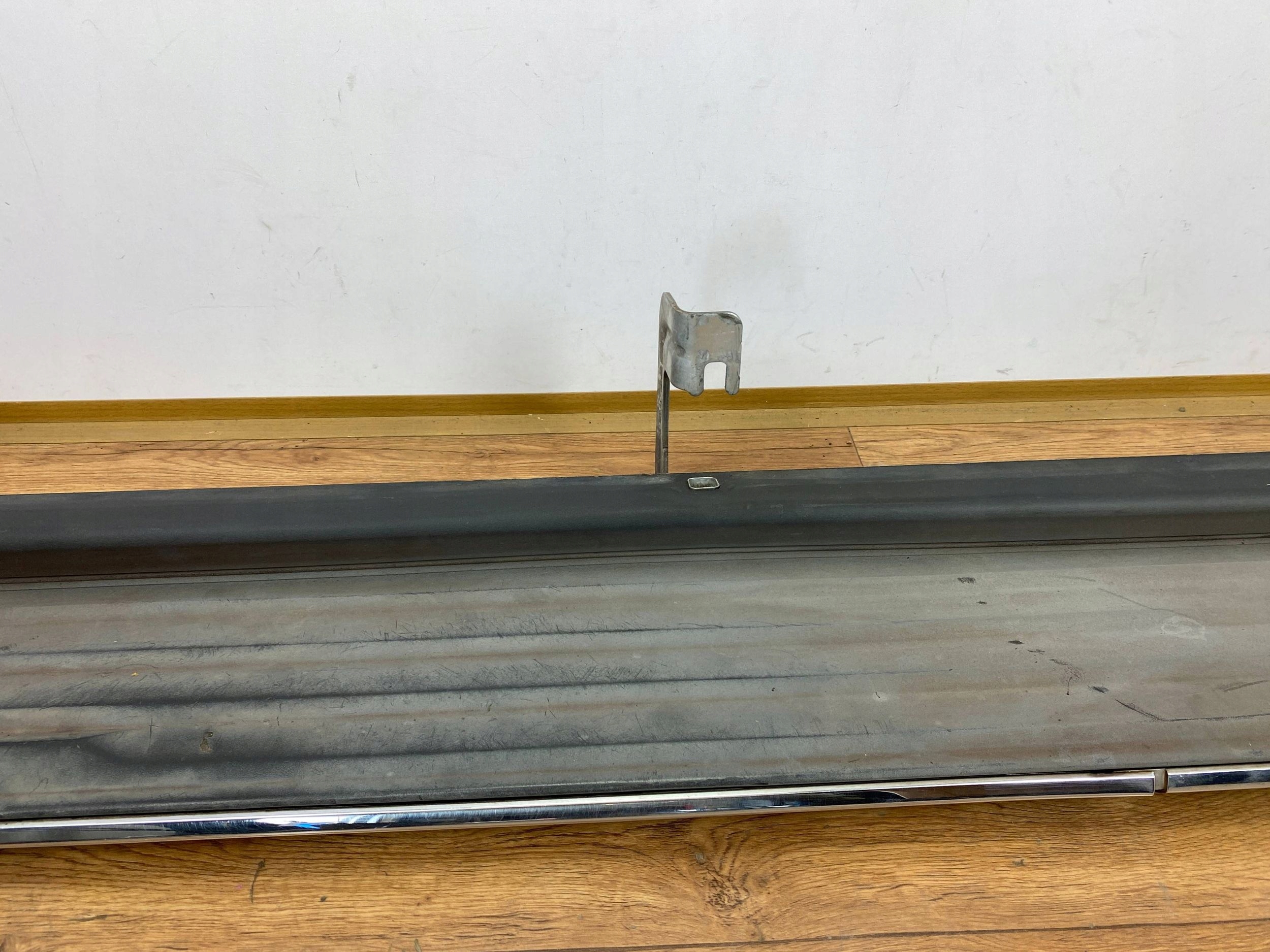 threshold left Cadillac Escalade IV 2015+