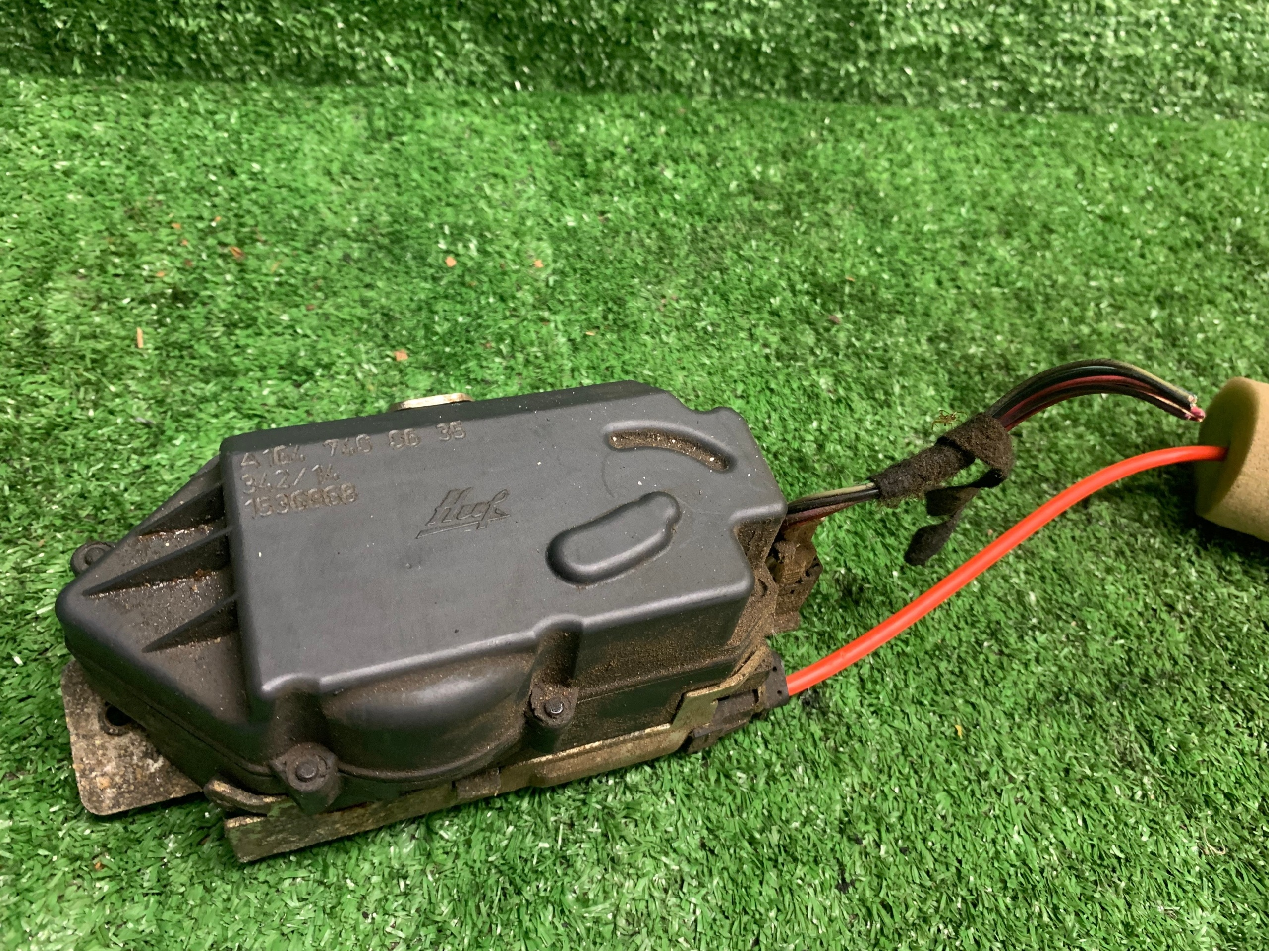 lock bonnet boot Mercedes E-class W211 ML W164 A1647400635