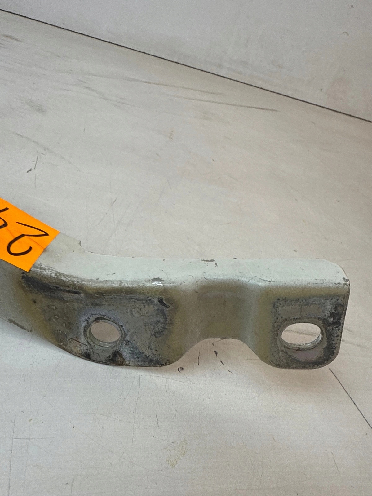 hinge bonnets front front left Kia Rio III