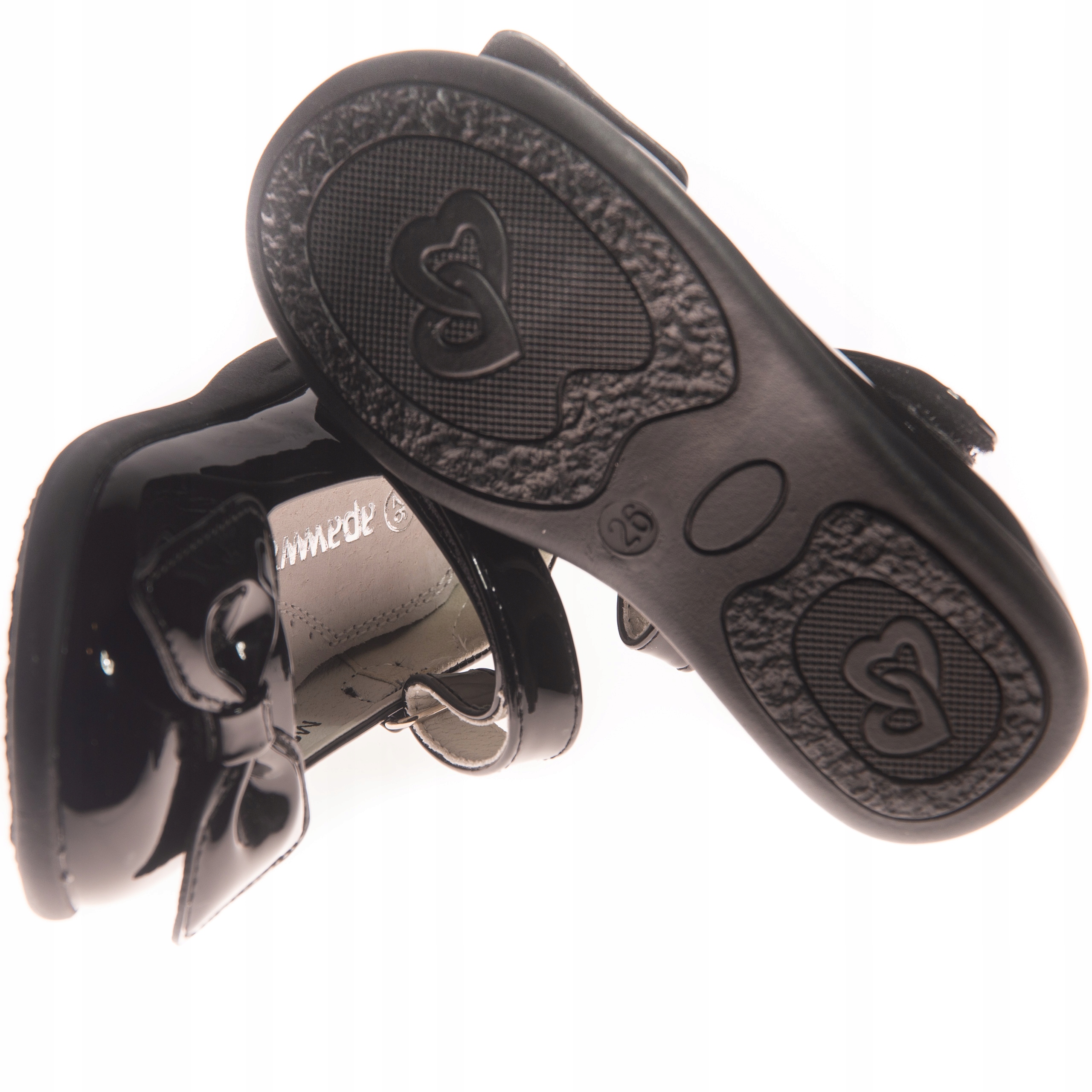 APAWWA LAKIERKI BALERINY DZIECIĘCE CZARNE ROZ.30 Marka Apawwa