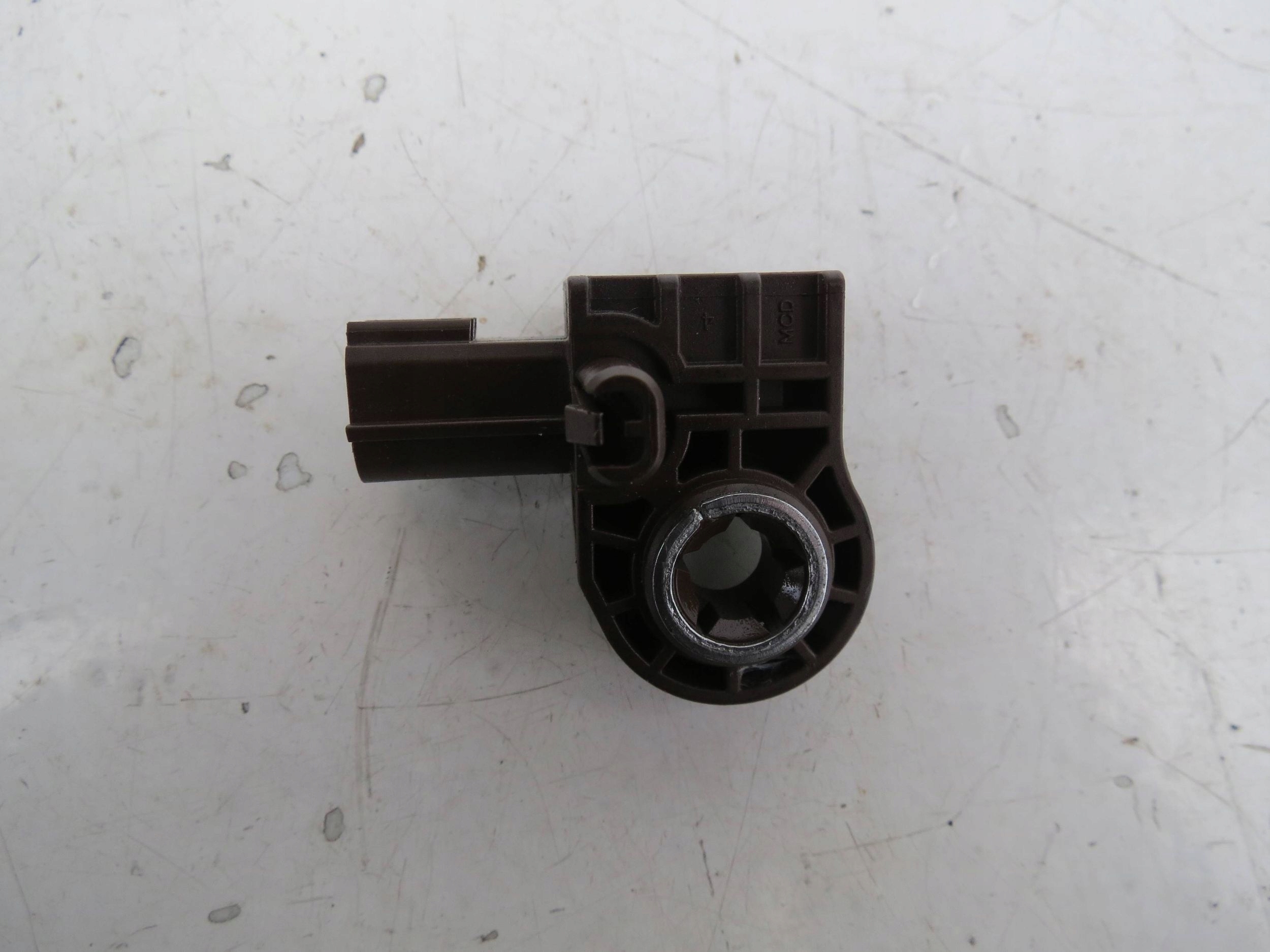 impact sensor VOLVO S90 II 2.0 D 190KM 2016-2021R 31451530