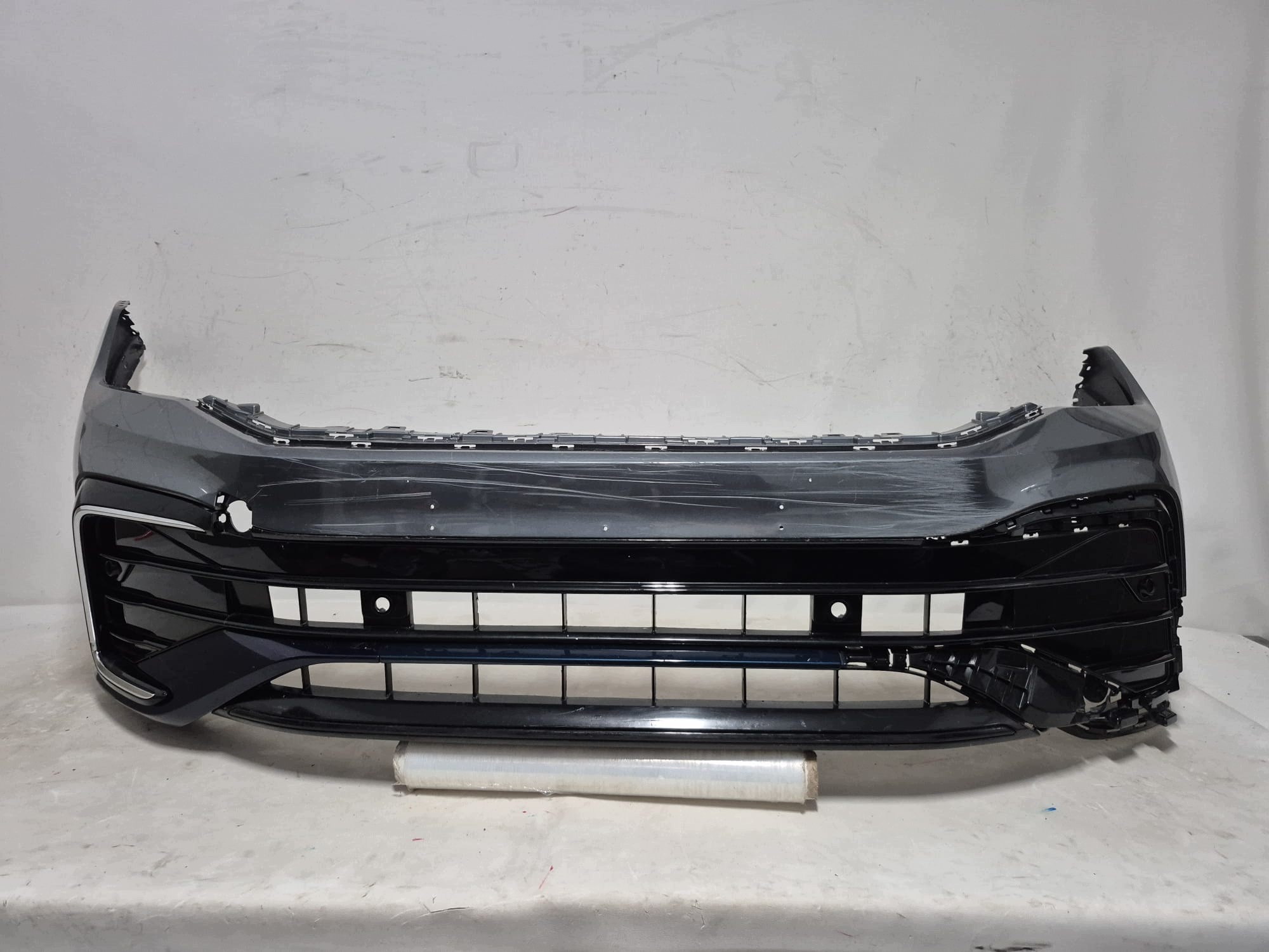 VW TIGUAN II ALLSPACE R-LINE LIFT 20- bumper front front PDC