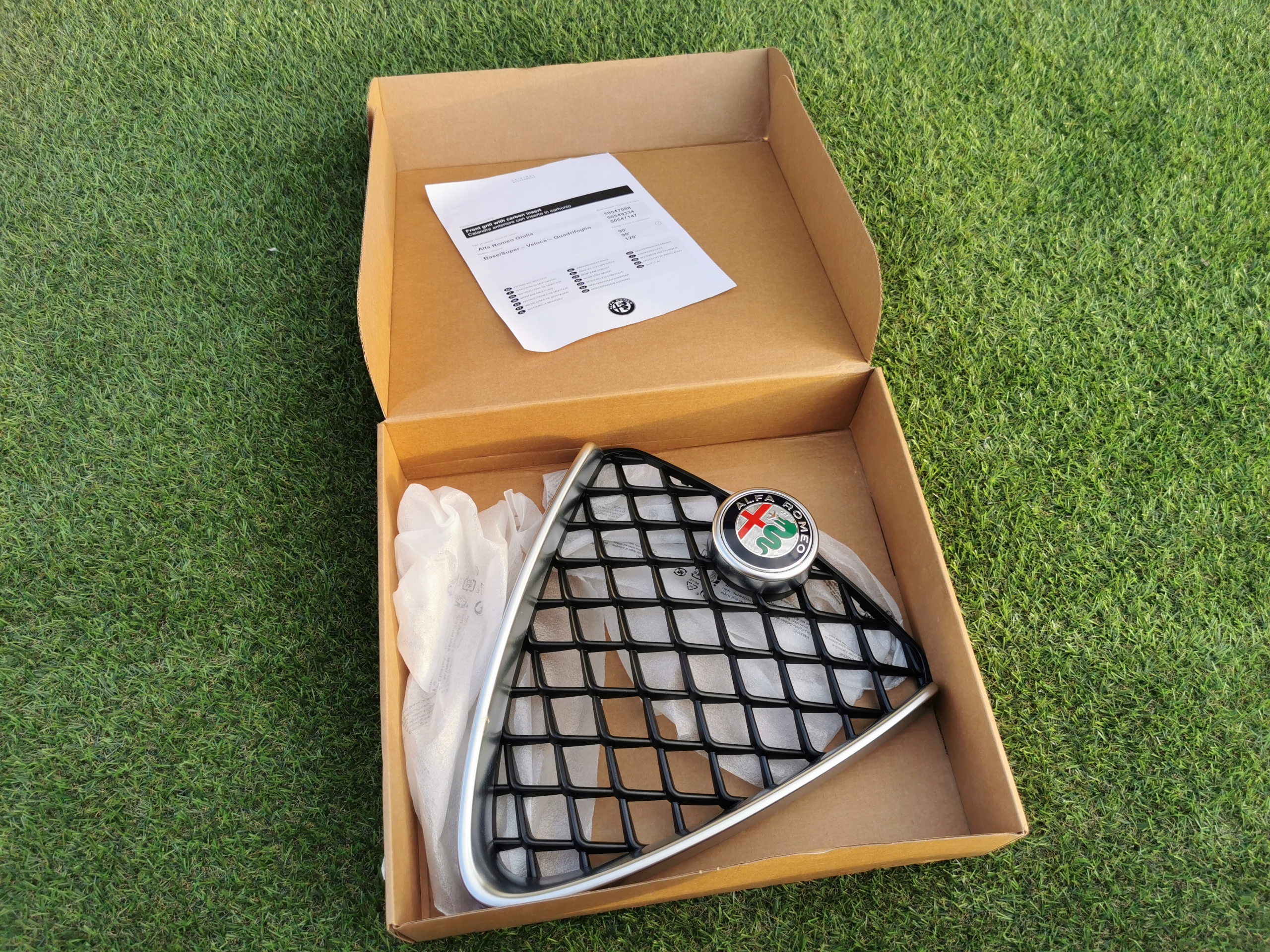 ALFA ROMEO GIULIA VELOCE QUADRIFOGLIO GRILL nowy!