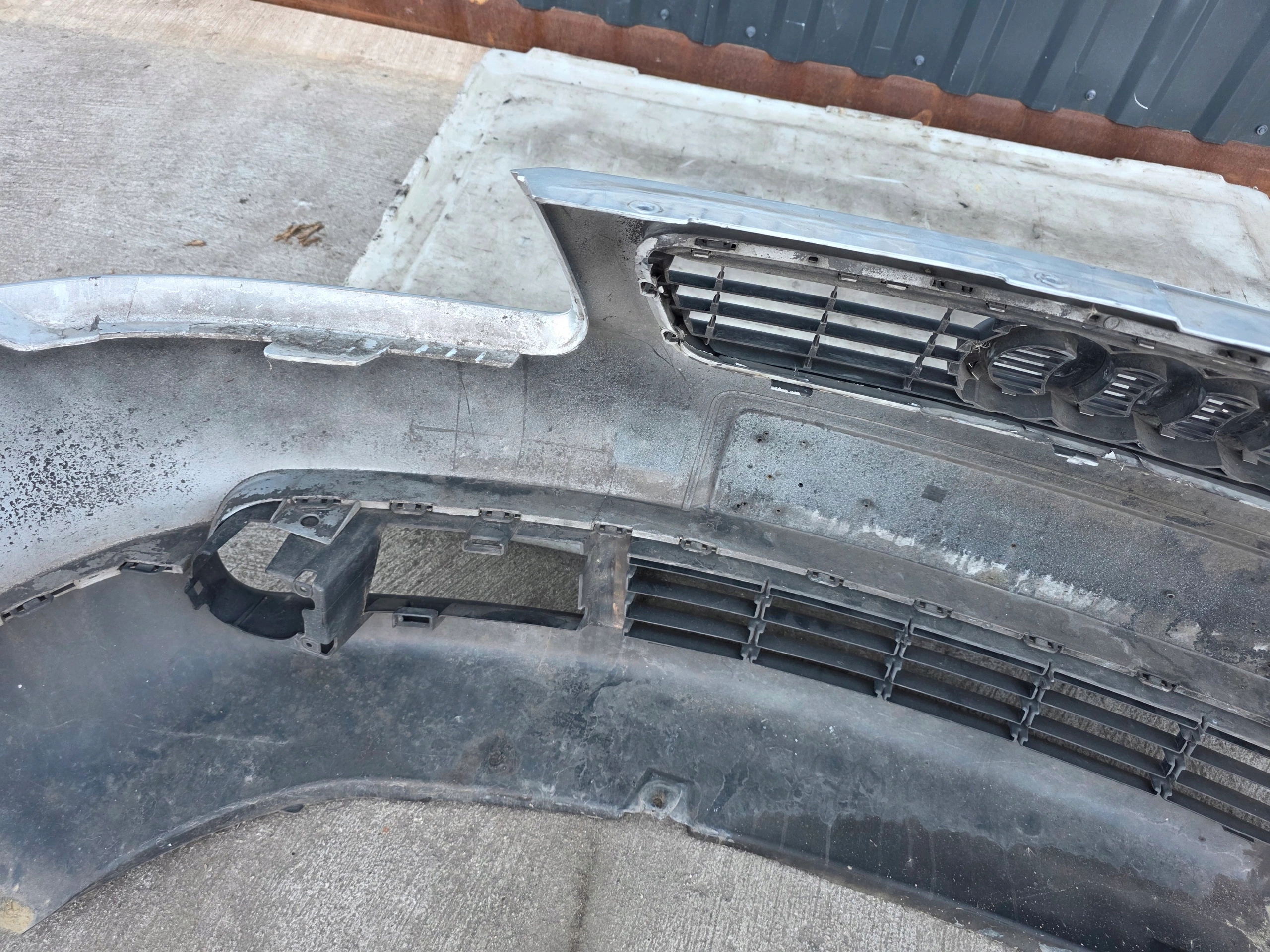 bumper front AUDI A3 8L LIFT LY7W complete !!!