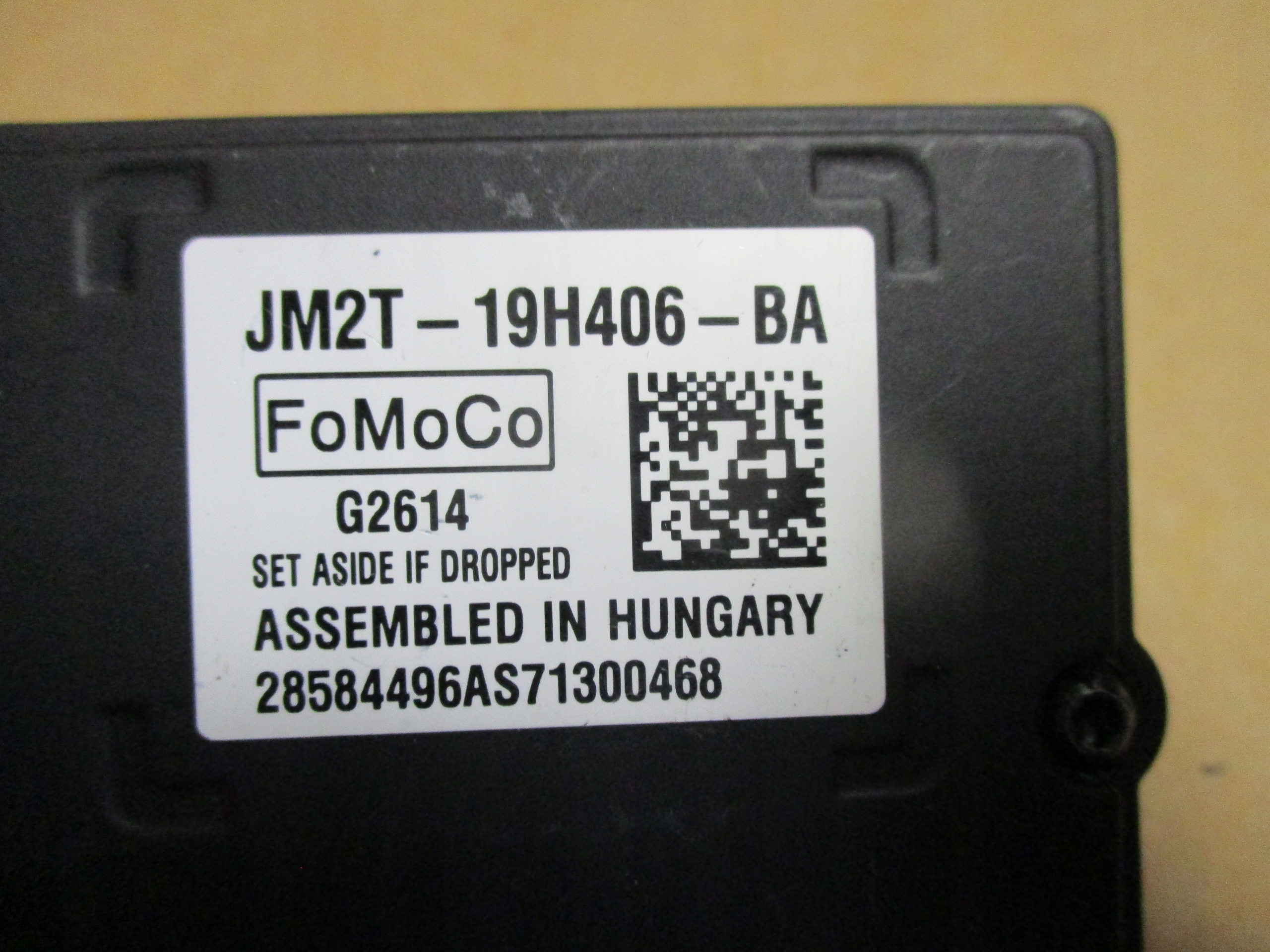 FORD GALAXY MK4 KAMERA RADAR JM2T 19H406 BA Part number JM2T 19H406 BA