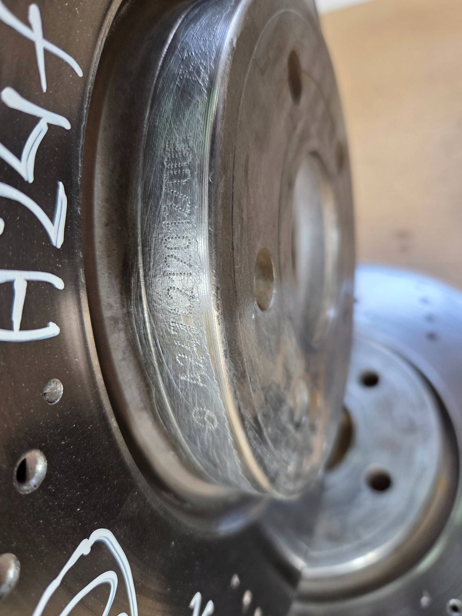 Mercedes-Benz GLA H247 discs brake front plates A2474212012 (T90)