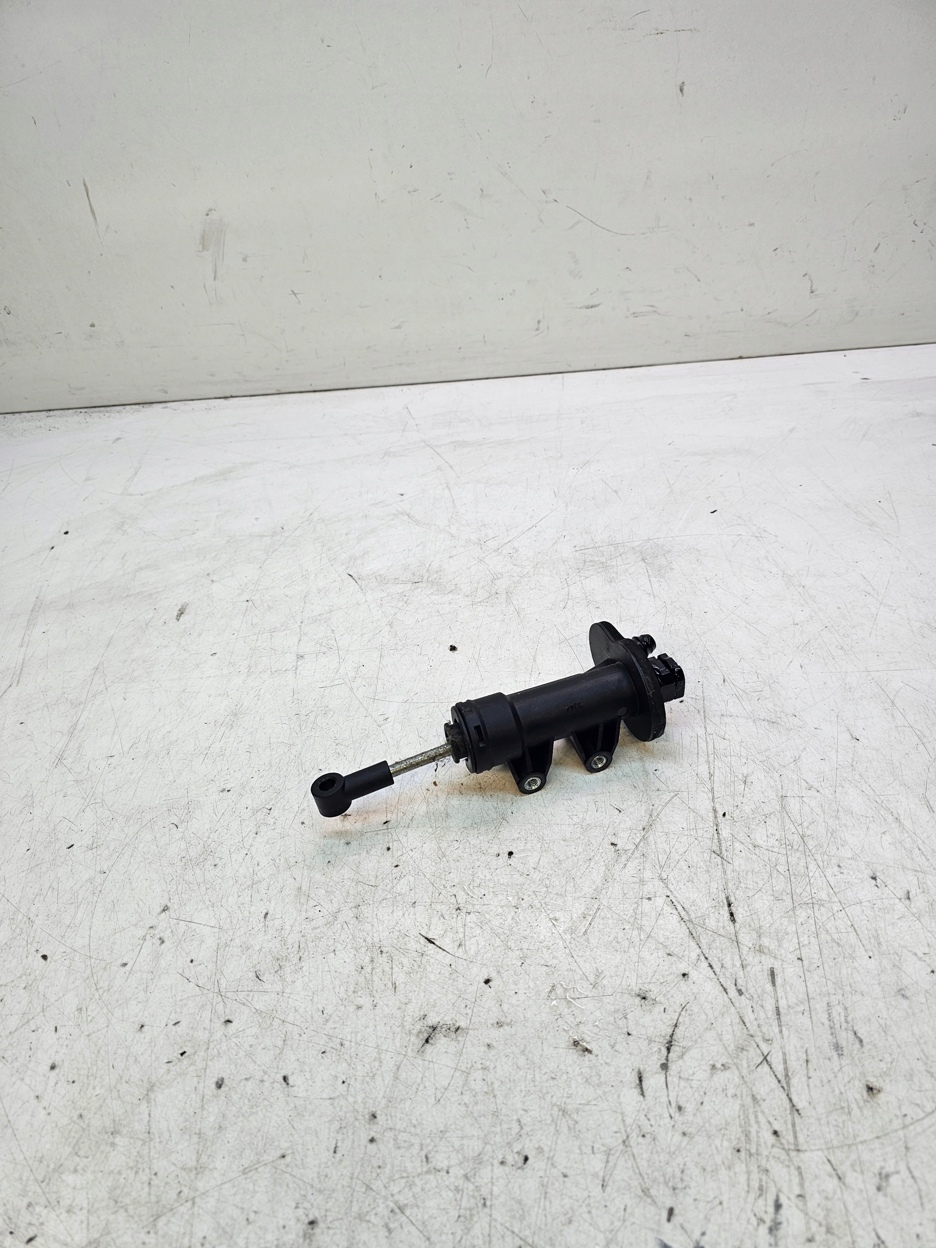 pumpa spojky AUDI A6 C6 4F0721401