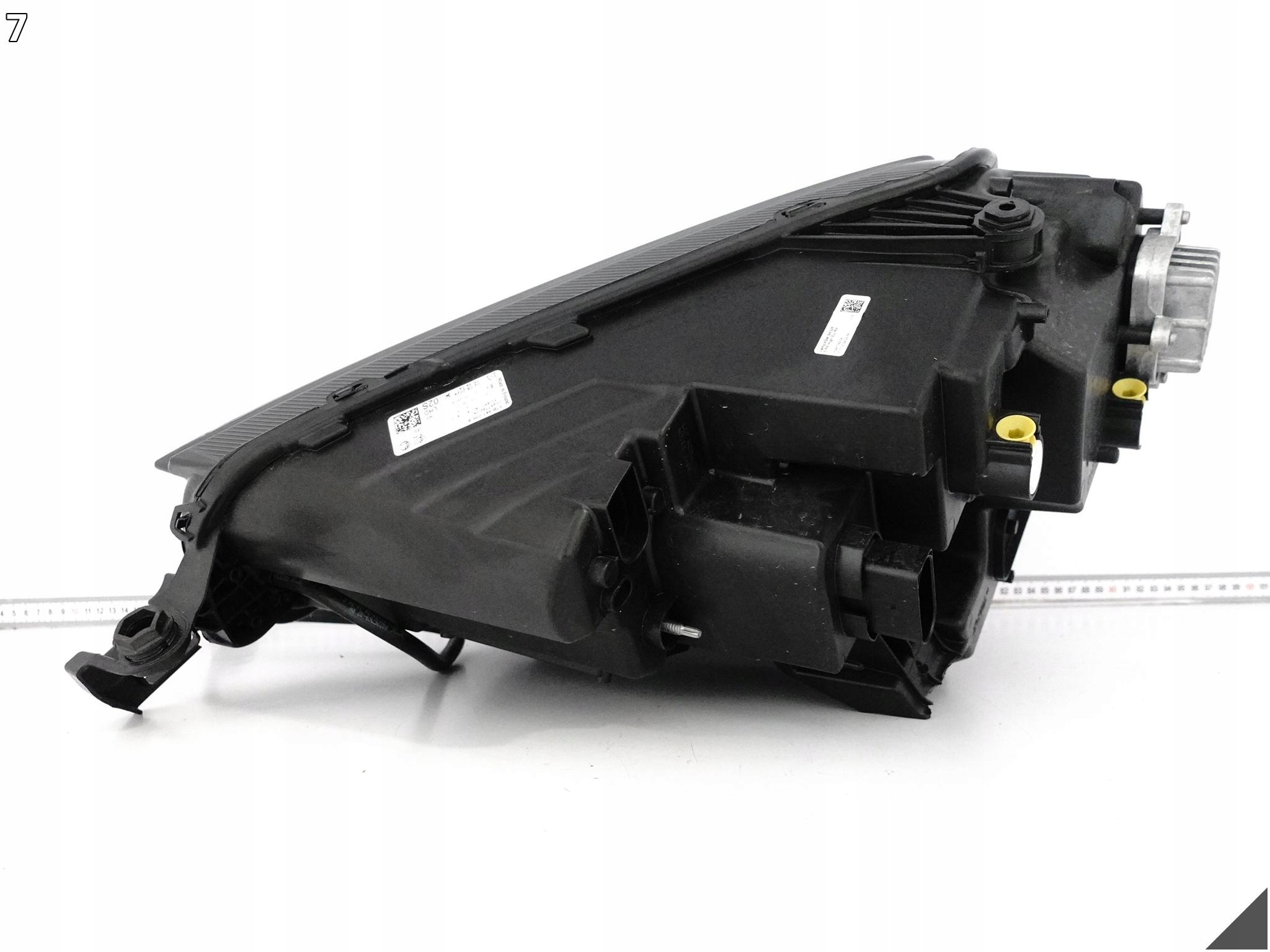 SKODA KAROQ 57B 57A LIFT 22- light CRYSTAL LIGHTING FULL LED right front EU