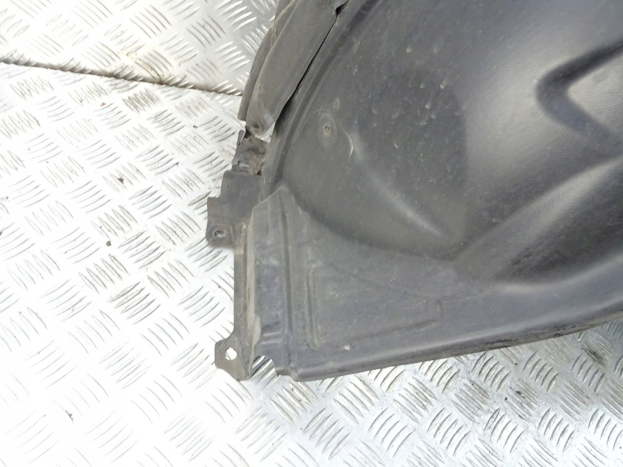 NISSAN JUKE and F15 mudguard left left front