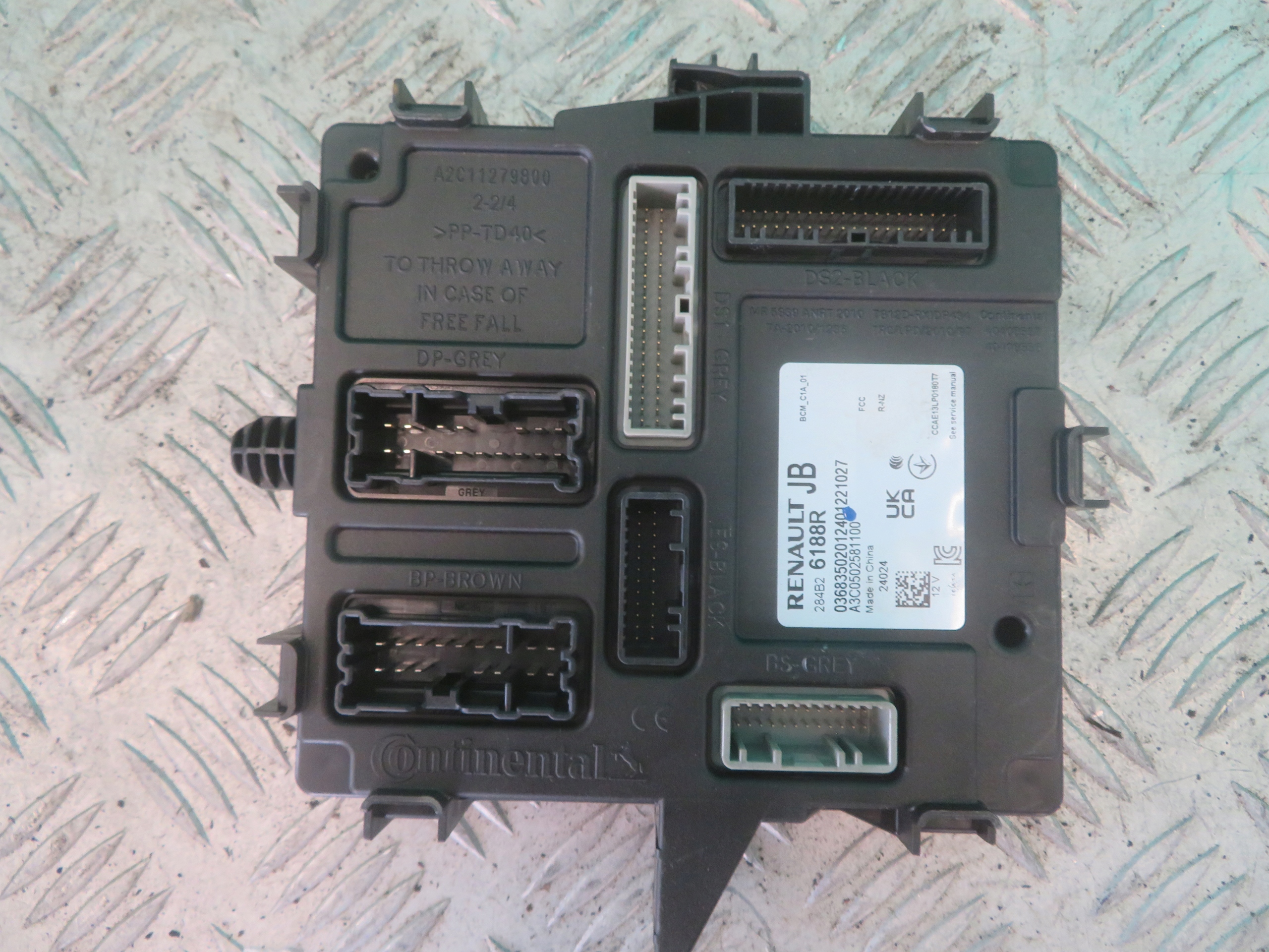 module BCM RENAULT TRAFIC 24R 284B26188R