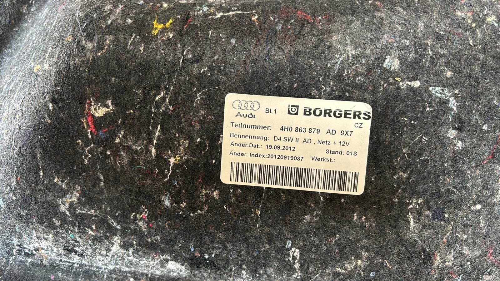 kofferrraumverkleidung AUDI A8 D4 LONG 4H0863879AD 4H0863887H