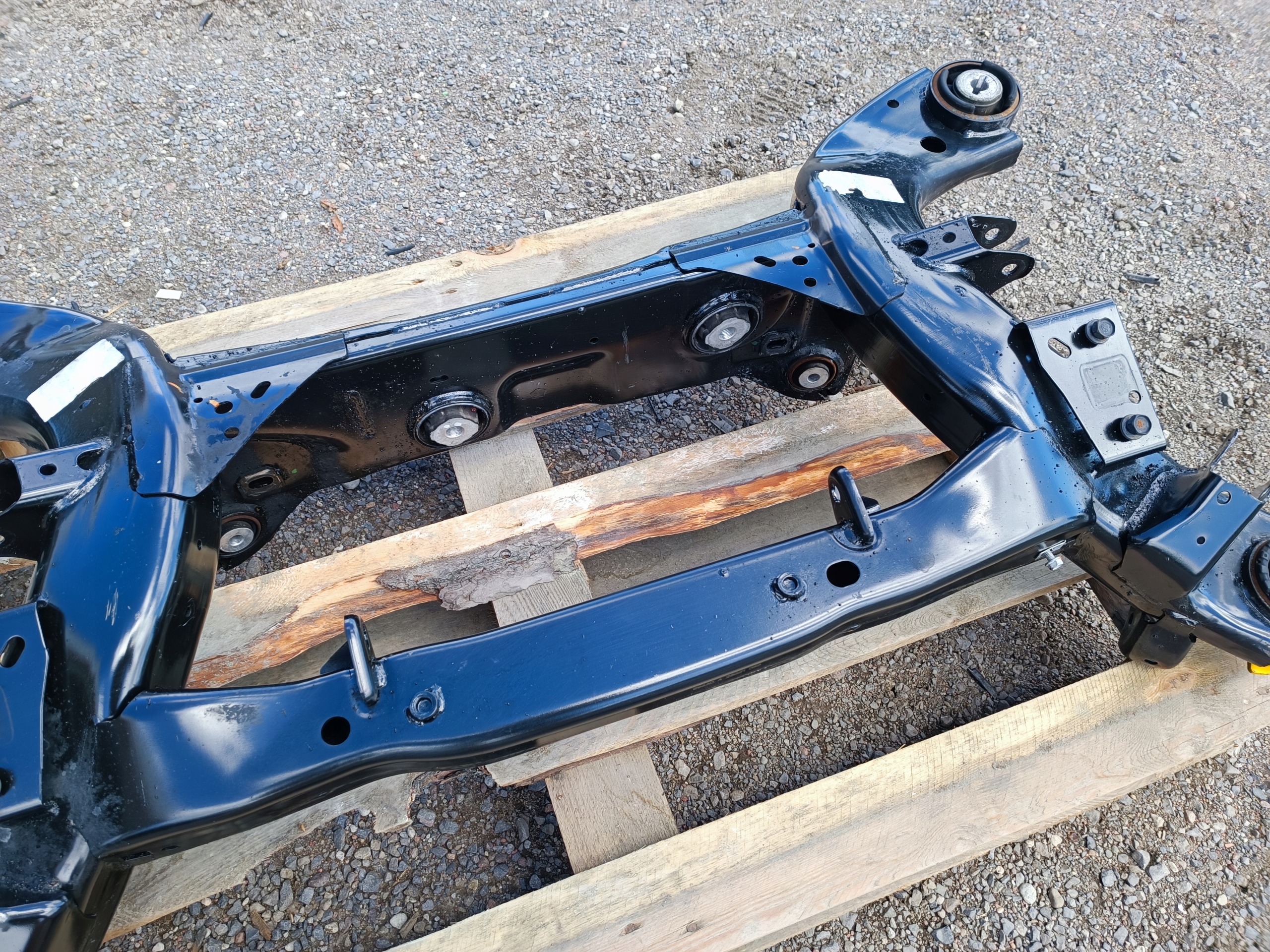 axle beam subframe sider rear part Dodge Charger Challenger SRT 2015