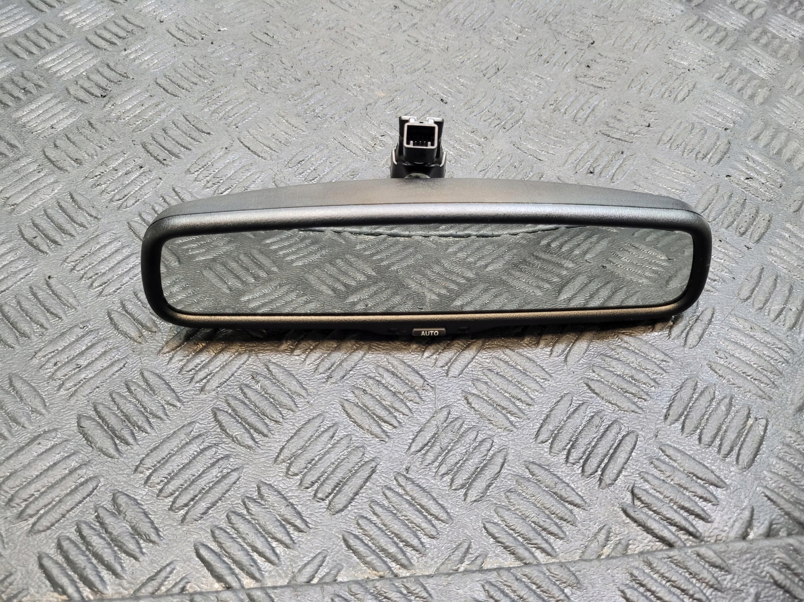 mirror inner reversely LEXUS IS III 300 H