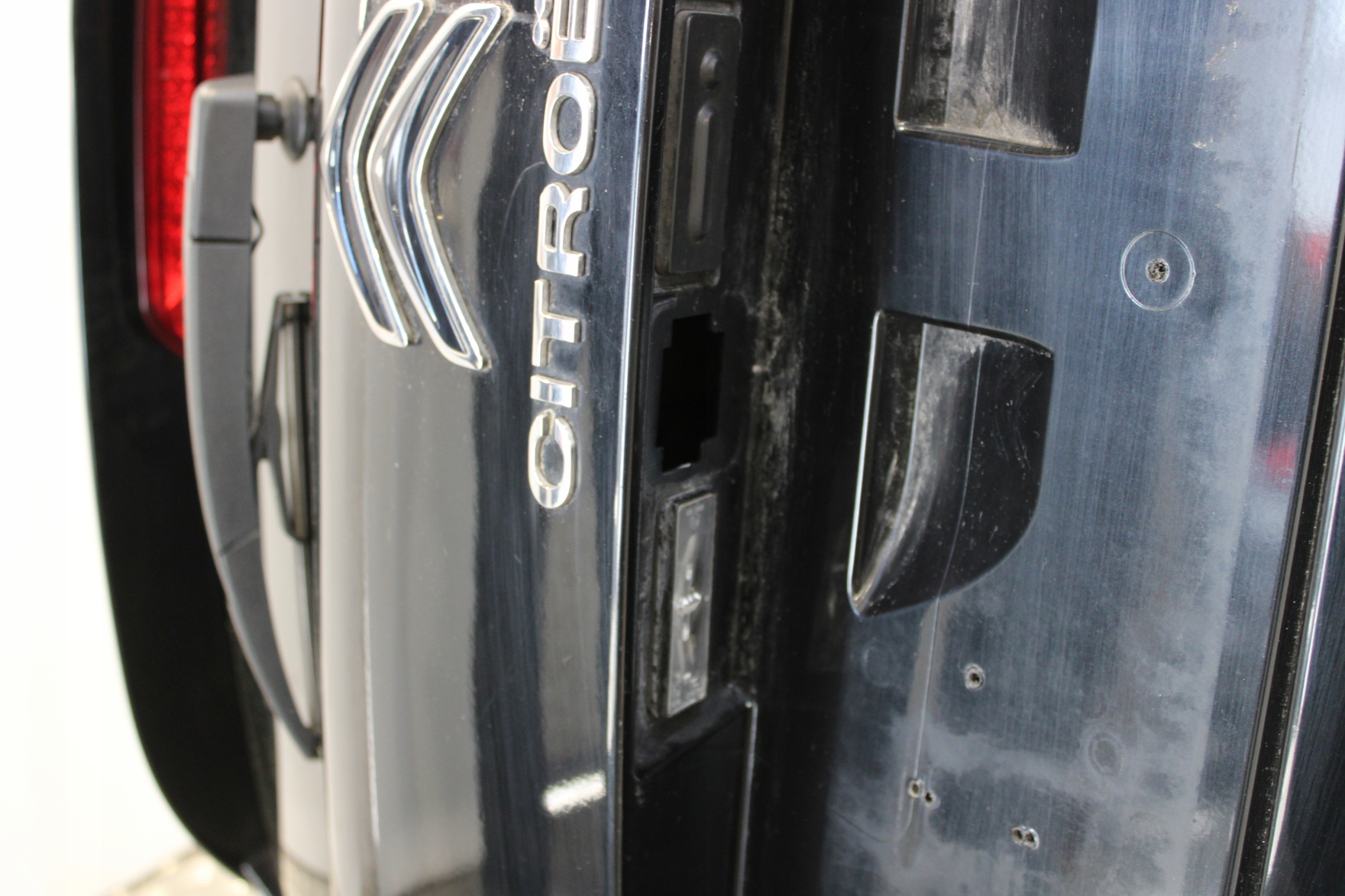 trunk door boot below KAMERE CITROEN C5 AIRCROSS