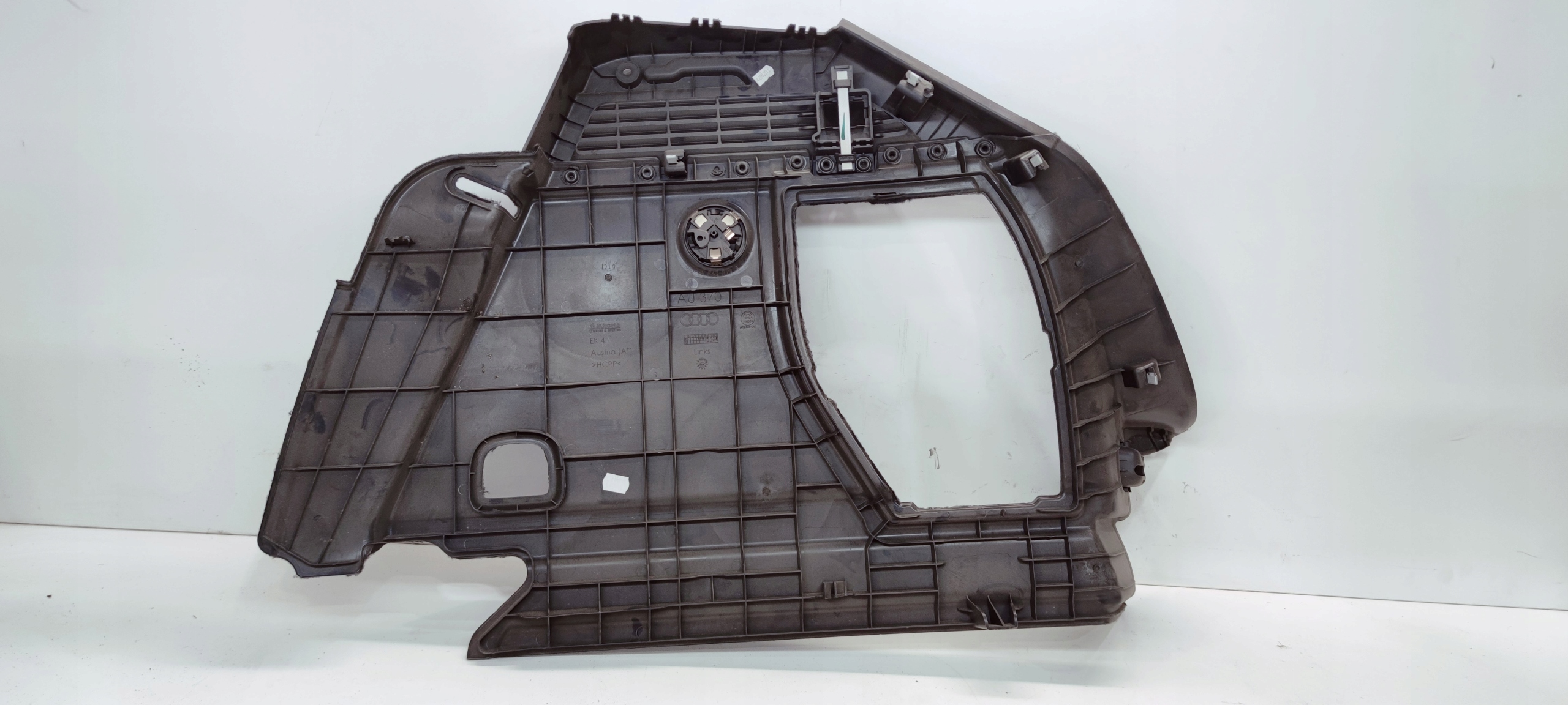 boot upholstery AUDI A3 8V 8V3863879A