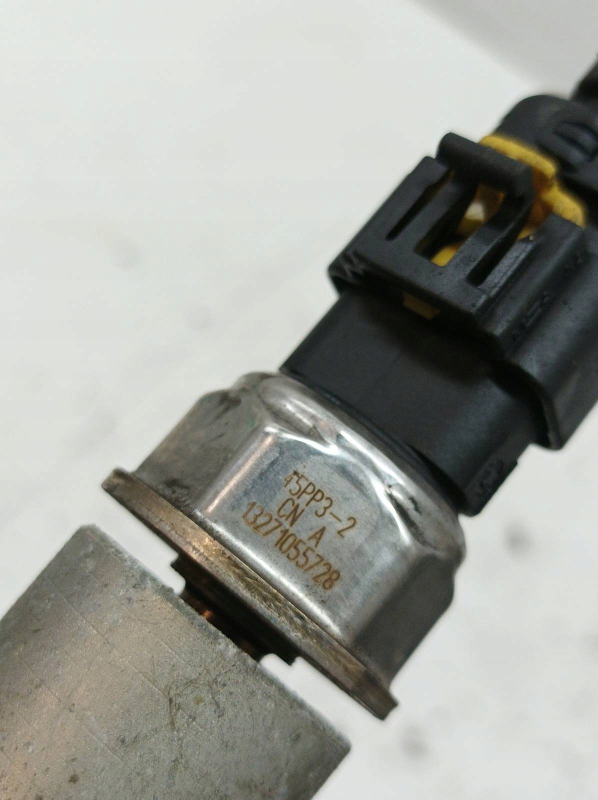 Rampe injection 13271055728 Opel Astra IV (2009- ) J