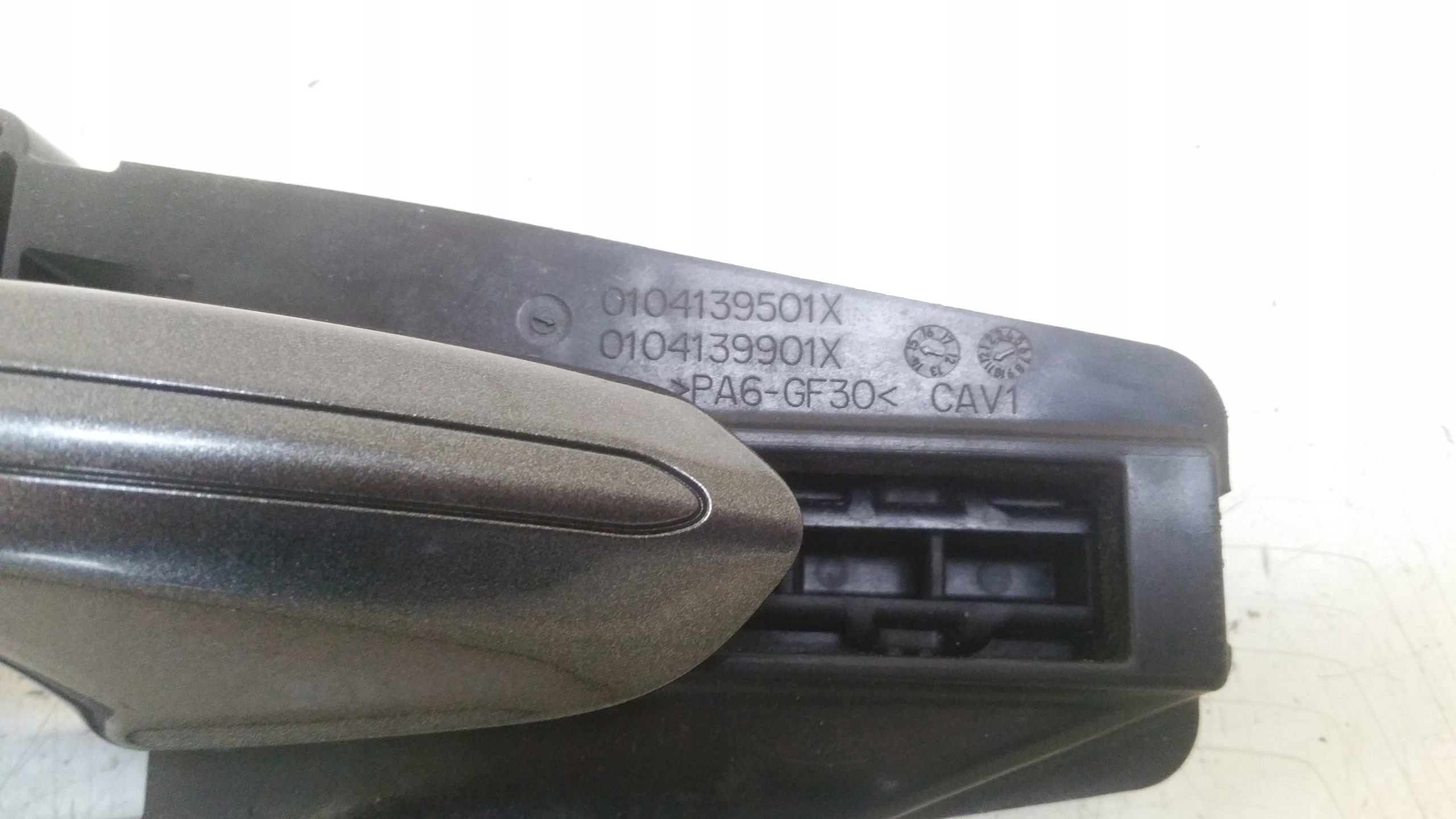 handle left rear part ND Ford Mondeo MK5