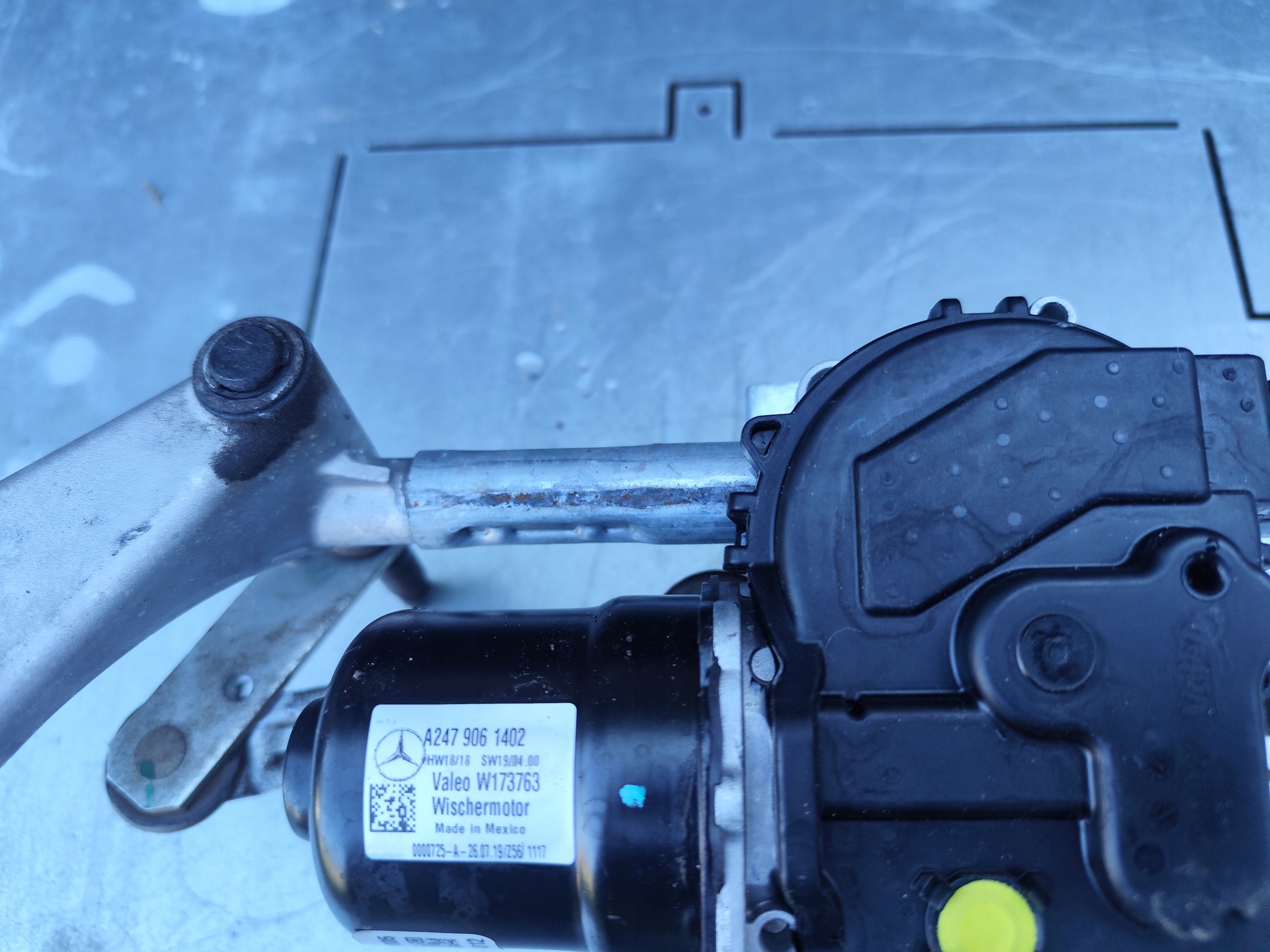 MERCEDES GLB W247 Gestänge Motor Wischer