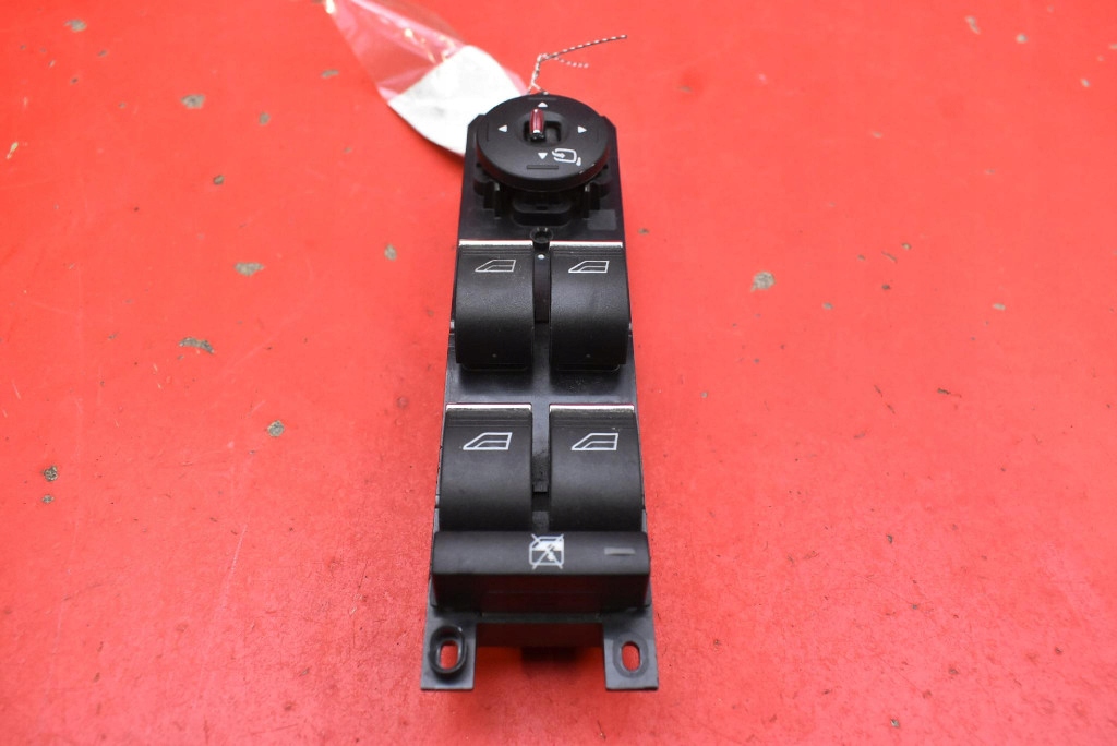 control panel of the window EU AM5T-14A132-GA FORD B-MAX 12-18