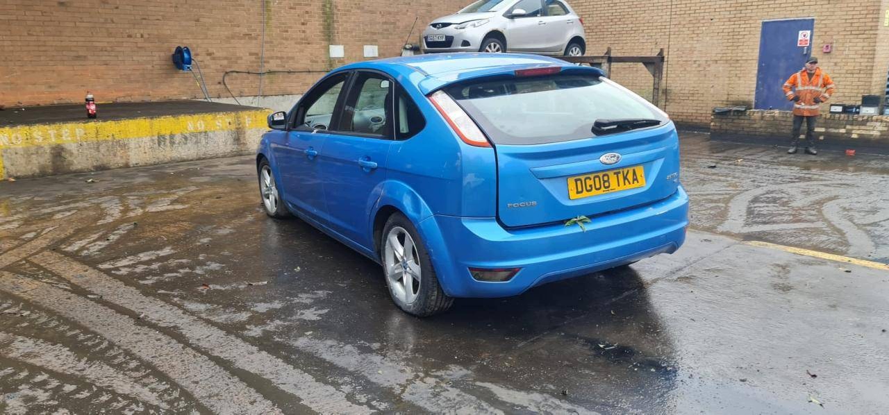 spoiler heckklappe heck Ford Focus 2 facelift 2008 8M51-A44210-A