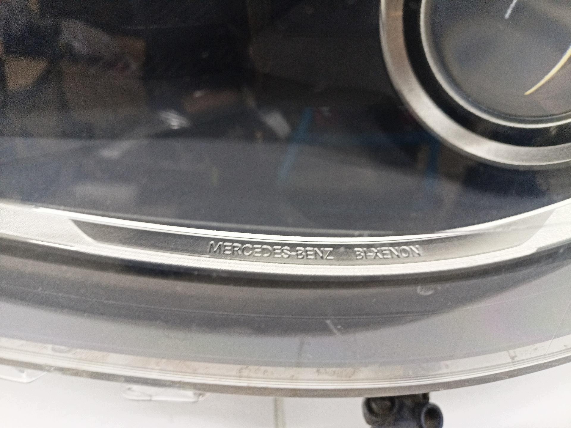 light front left side Mercedes-Benz B W246 2013 A2468207361