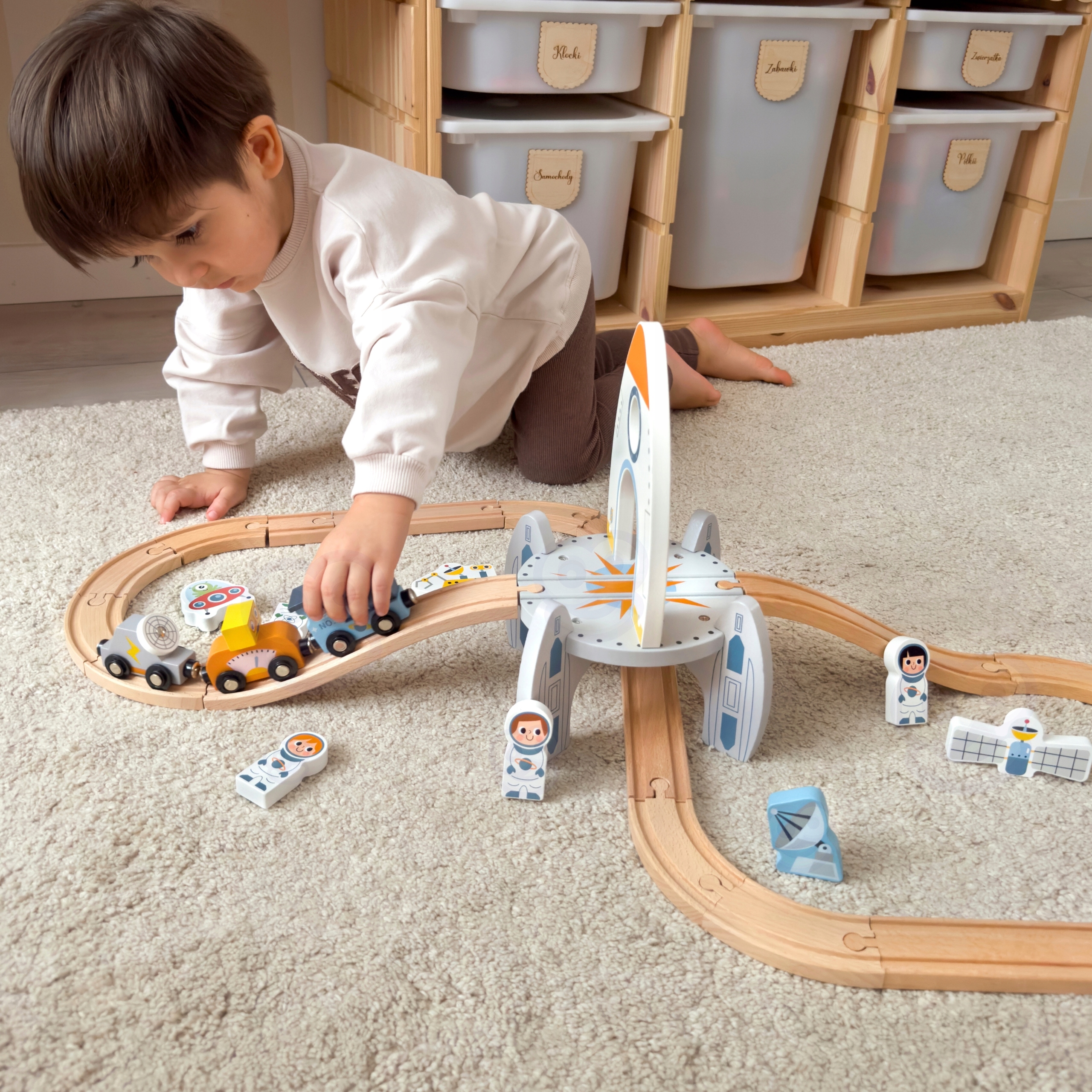 WIELKI ZESTAW DREWNIANY TOR KOLEJKA POCIĄG CIUCHCIA MAGNES KOSMOS TOOKY TOY Model TJ796