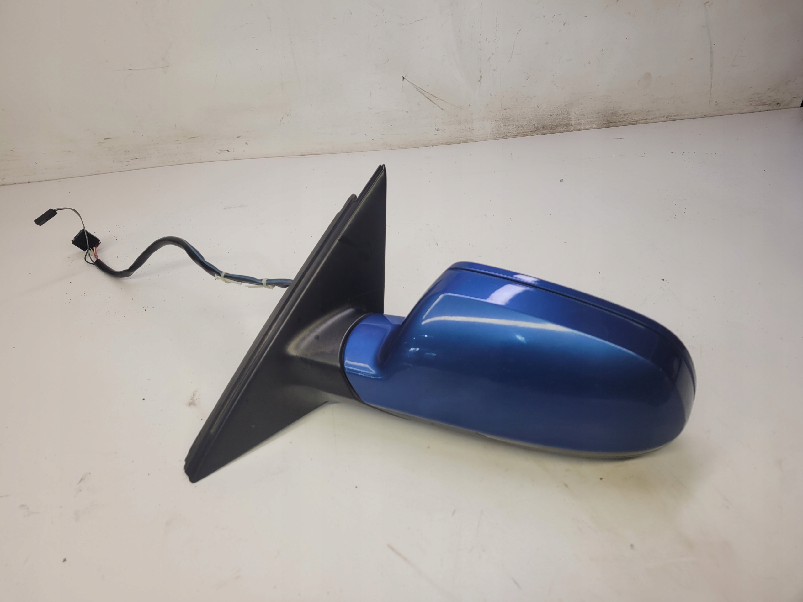 mirror left AUDI A4 B8 LX5V 6+2 PIN UK