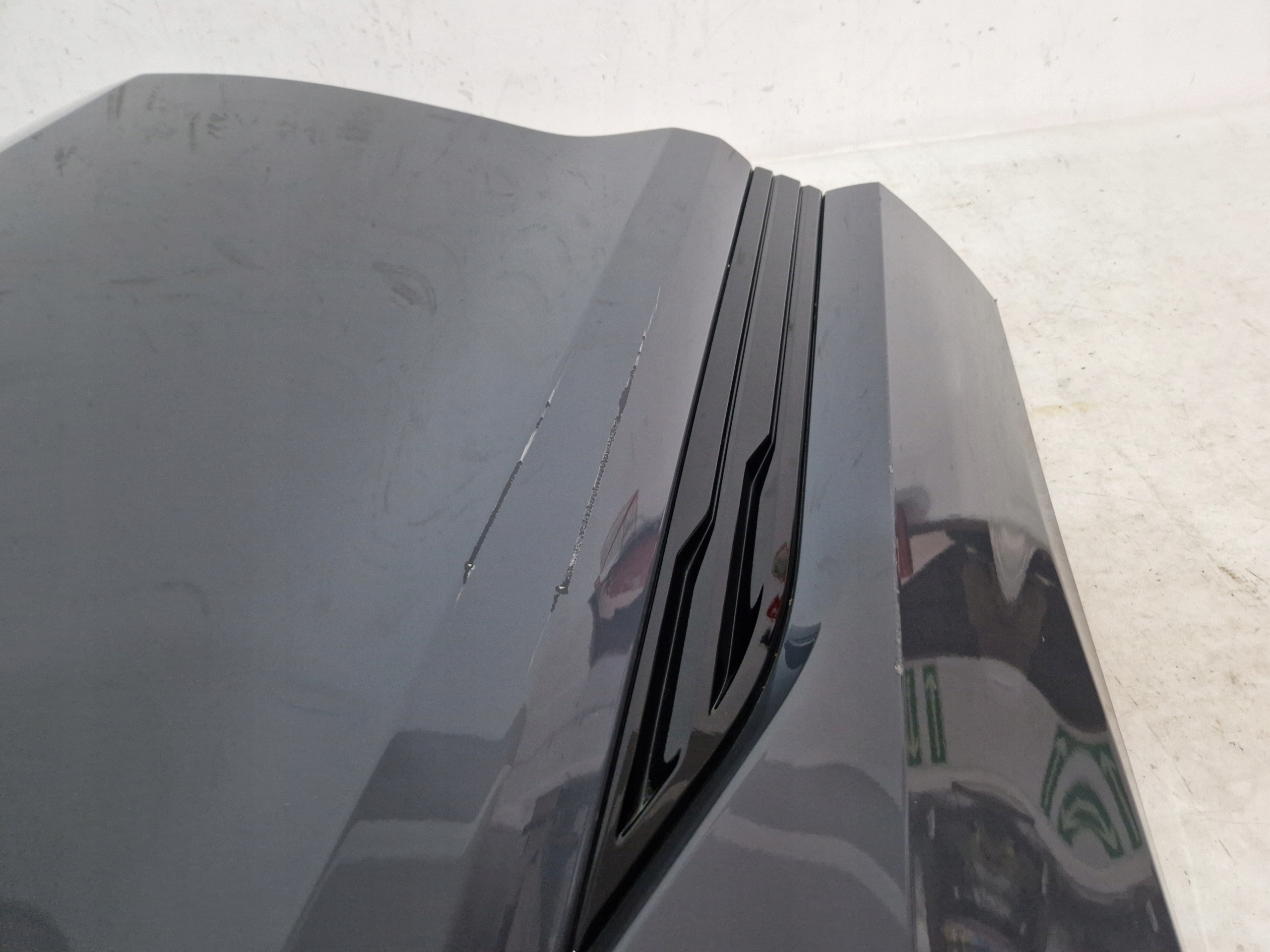 AUDI E-TRON DRZWI PRAWE TYŁ TYLNE OE 4KE833052A Typ samochodu Samochody osobowe